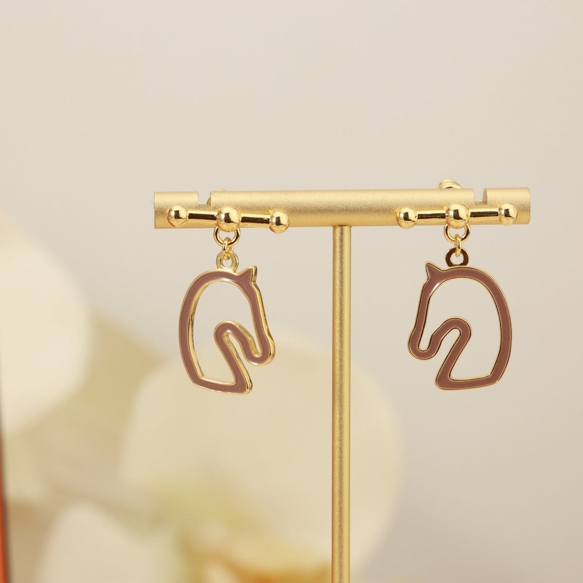 Horse Head Stud Earrings in Rose-Gold-Tone – Rose Gold Detail – Design 003 side detail
