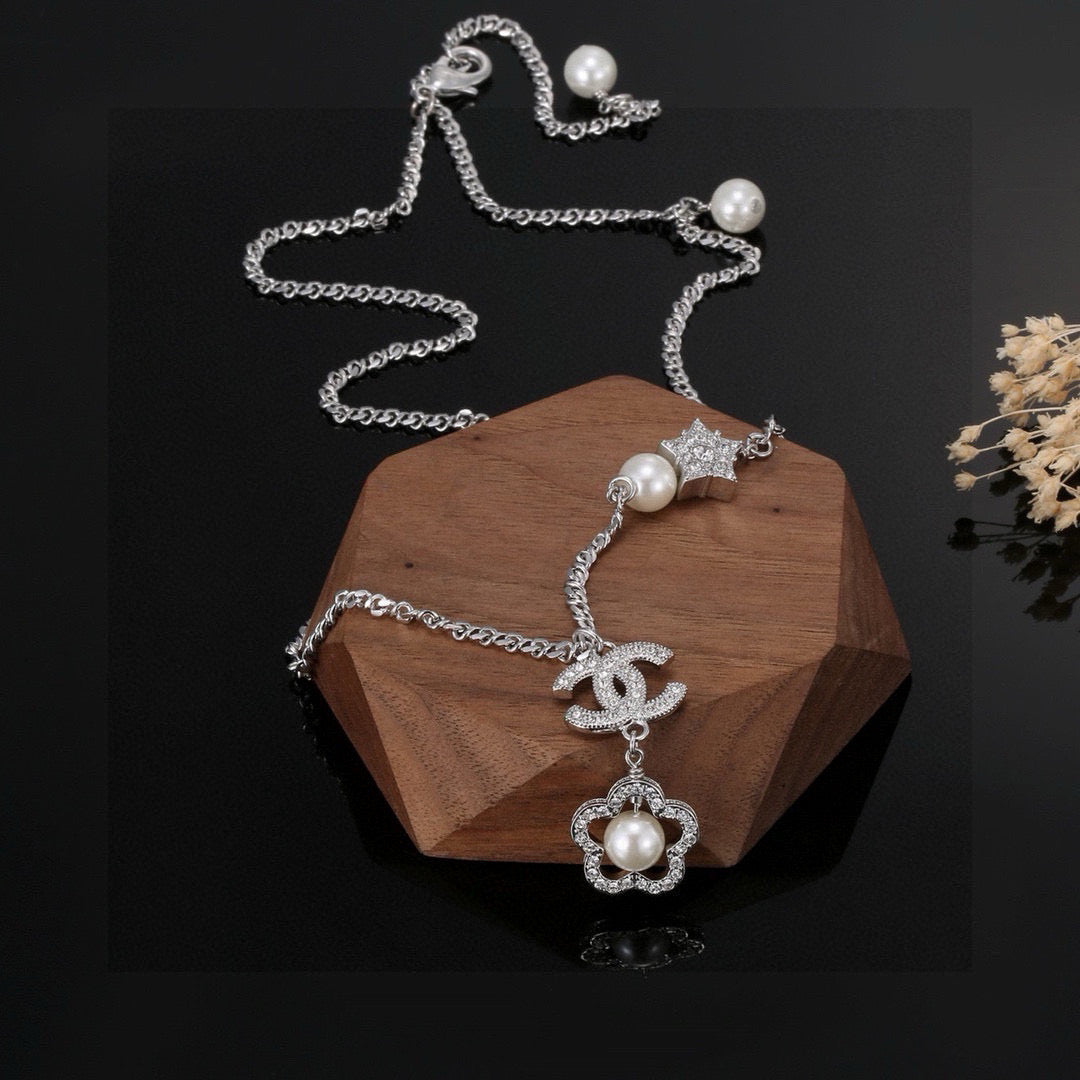 Camellia Pearl-Detail Pendant Necklace – Pearl Detail – Design 002 side detail