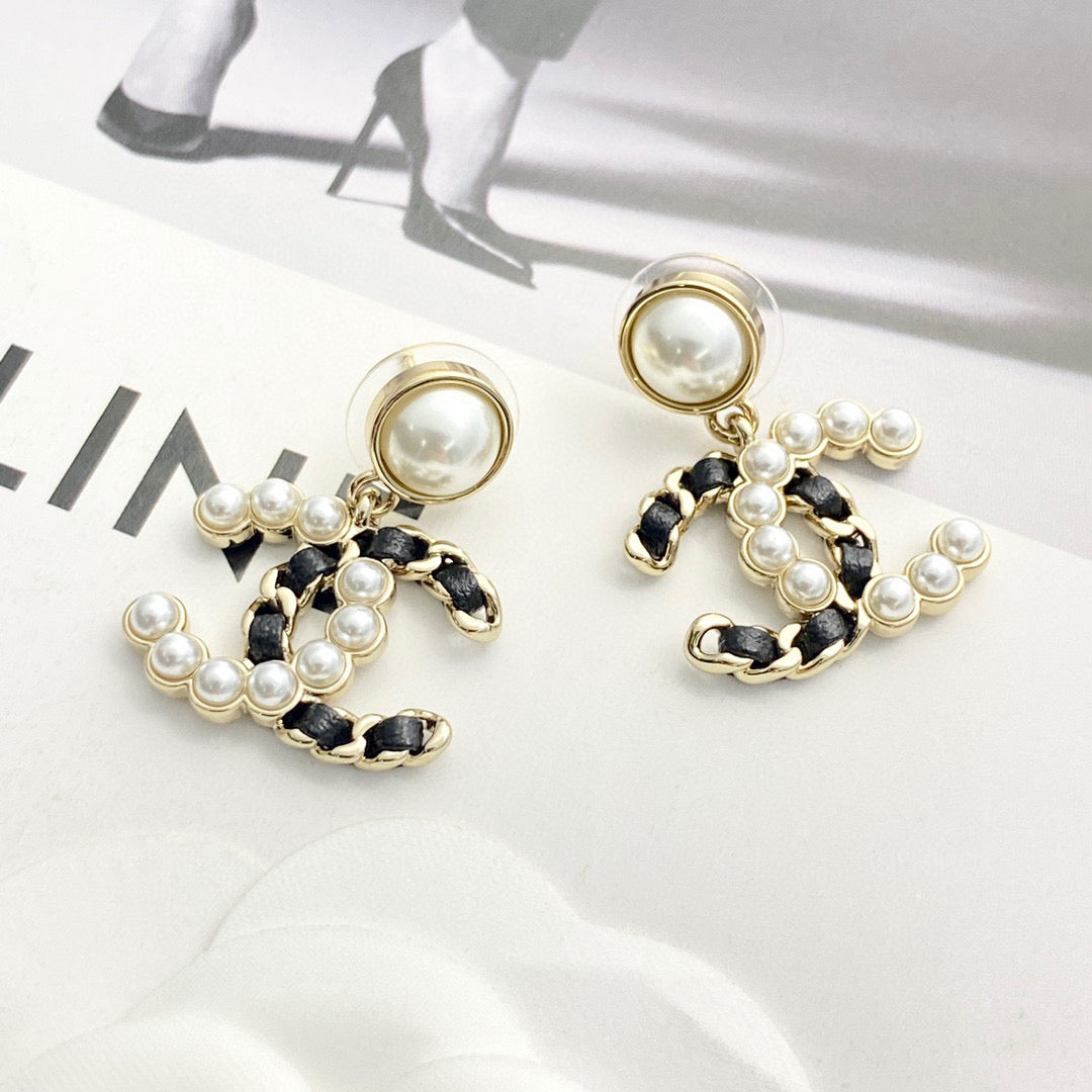 Double-C Emblem Pearl-Detail Stud Earrings – Pearl Detail – Design 004 detail view
