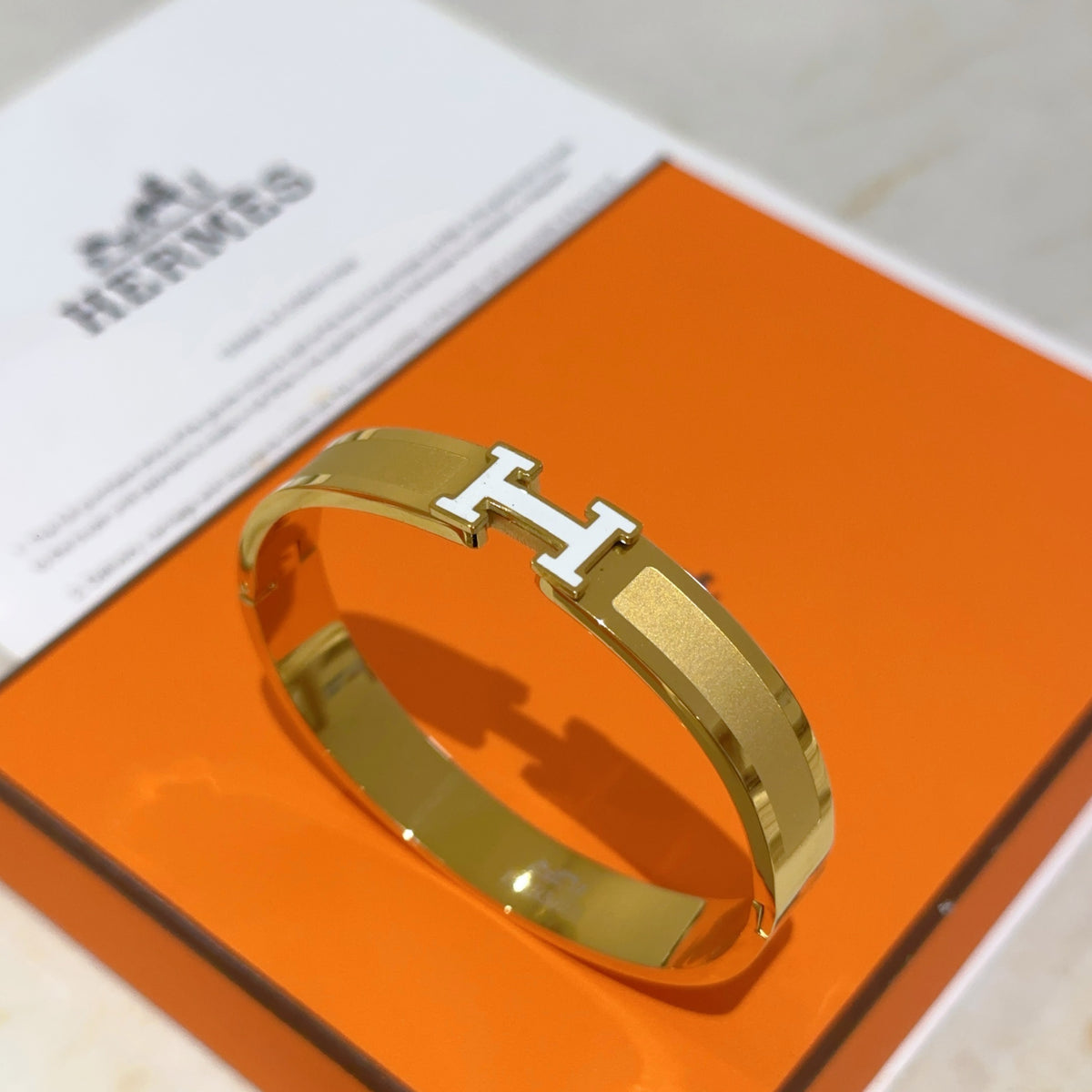 Horse Bangle in Gold-Tone – Design 017 front product view