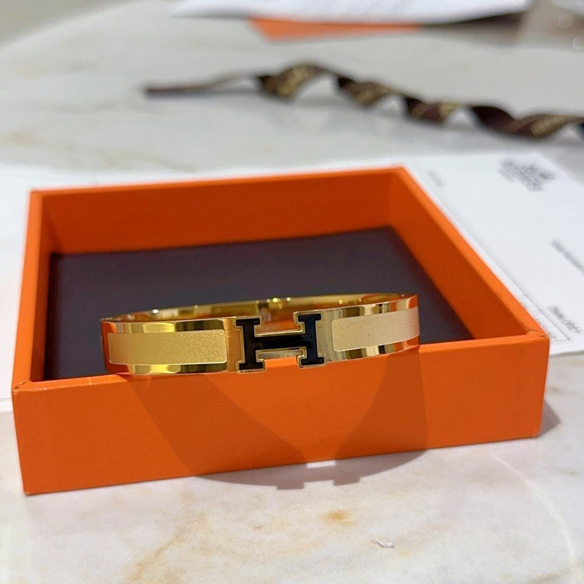 Horse Bangle in Gold-Tone – Design 016 close-up detail