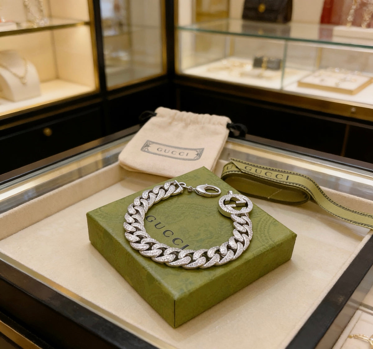 Floral Bracelet in Polished Metal-Tone – Design 006 main product view