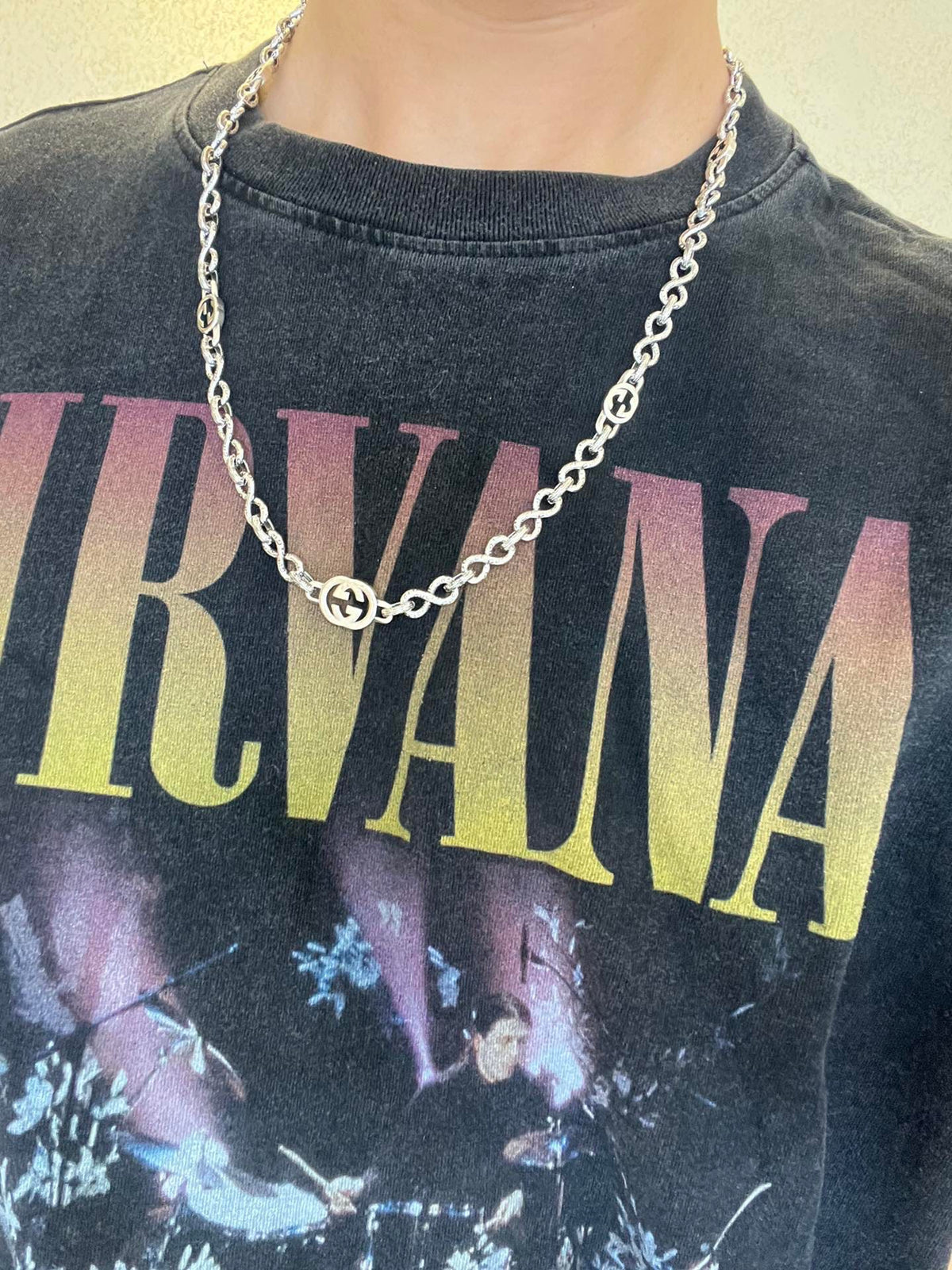 Chain Pendant Necklace in Polished Metal-Tone – Design 001 close-up detail