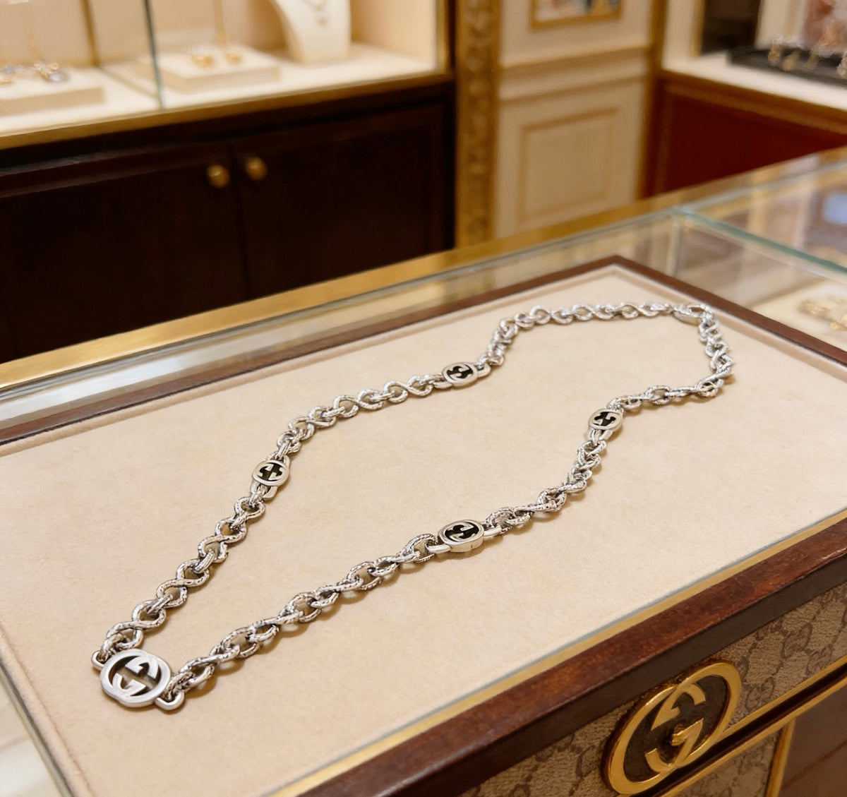Chain Pendant Necklace in Polished Metal-Tone – Design 001 main product view