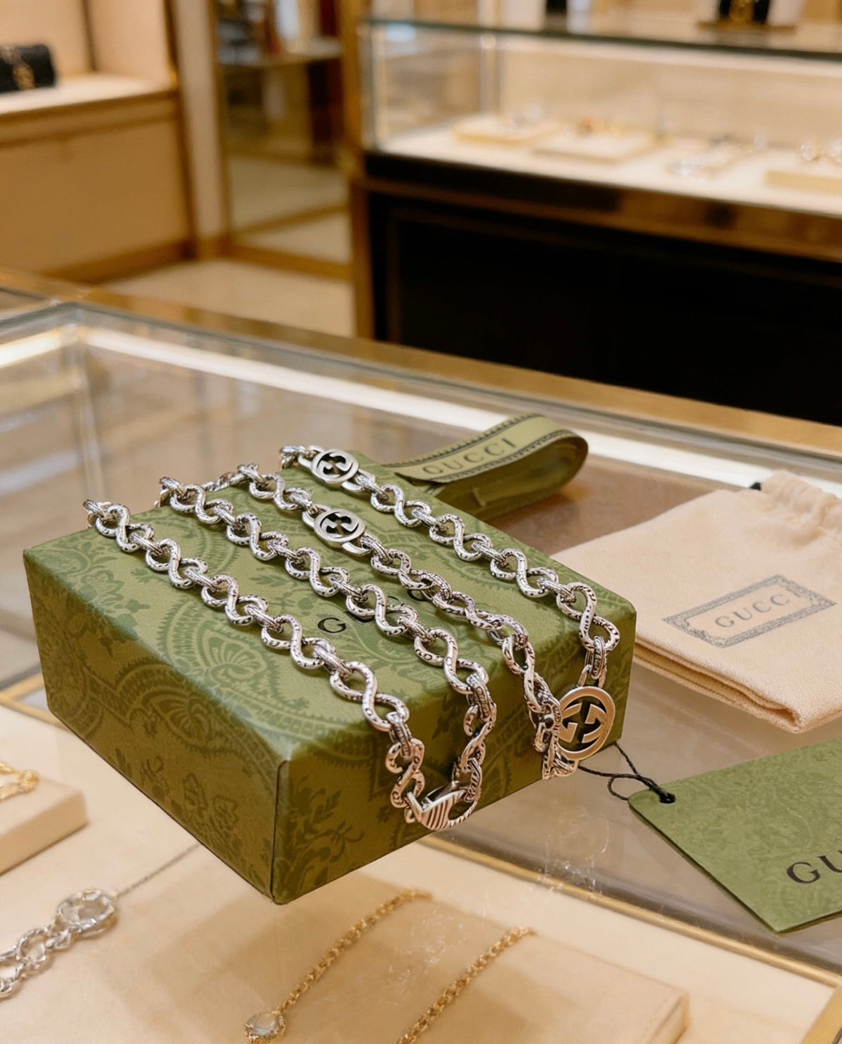 Chain Pendant Necklace in Polished Metal-Tone – Design 001 main product view