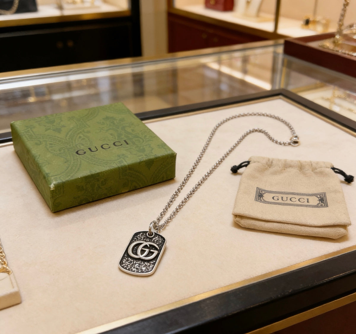 Double-G Emblem Pendant Necklace in Silver-Tone – Vintage Detail – Design 013 main product view