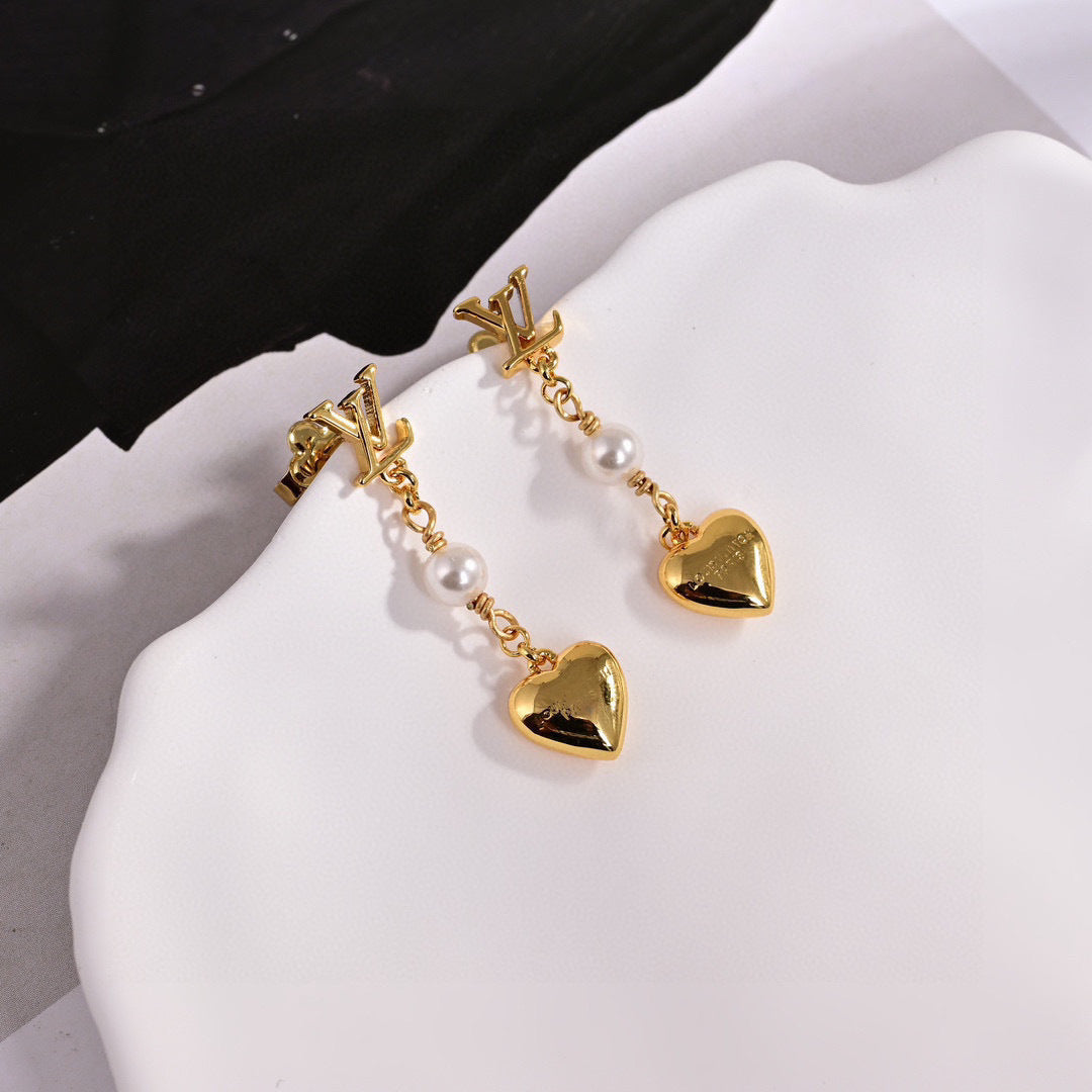 Geometric Emblem Stud Earrings in Polished Metal-Tone – Design 014 side detail