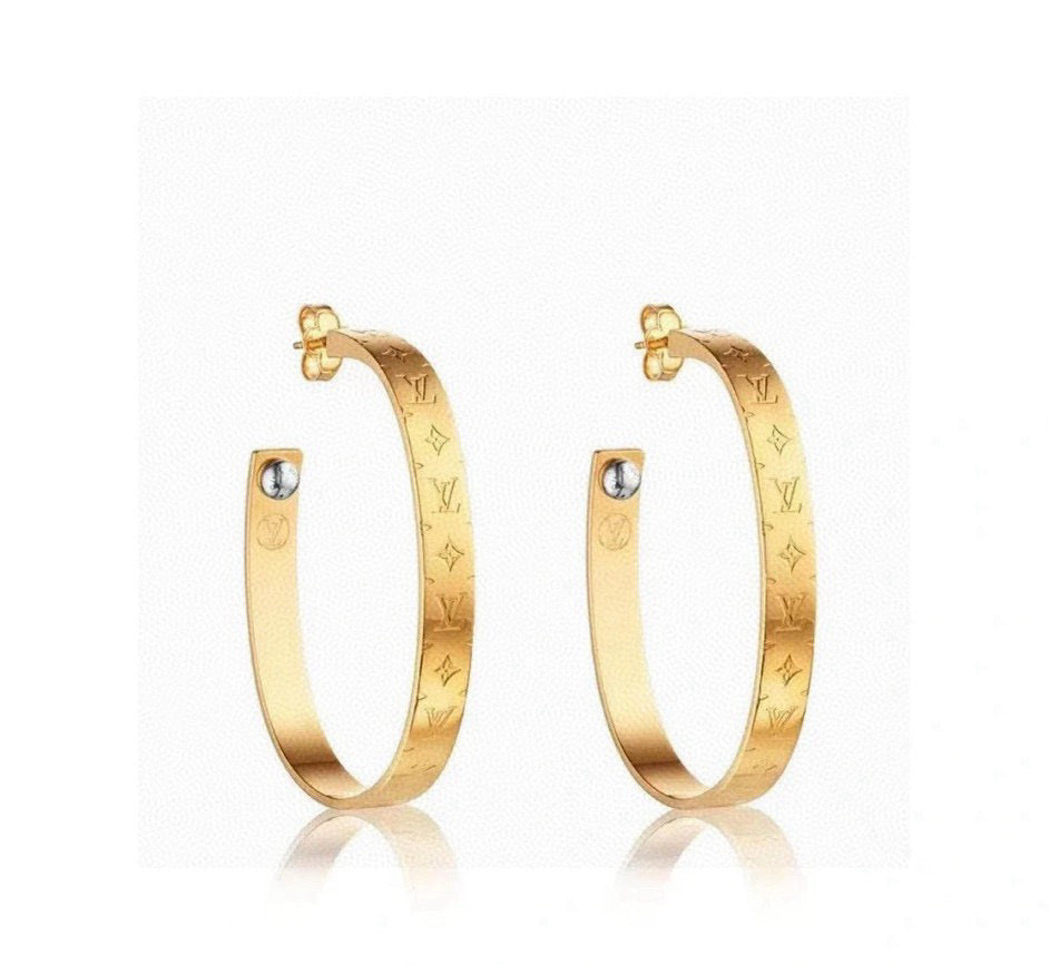 Letter Emblem Stud Earrings in Polished Metal-Tone – Design 012 main product view