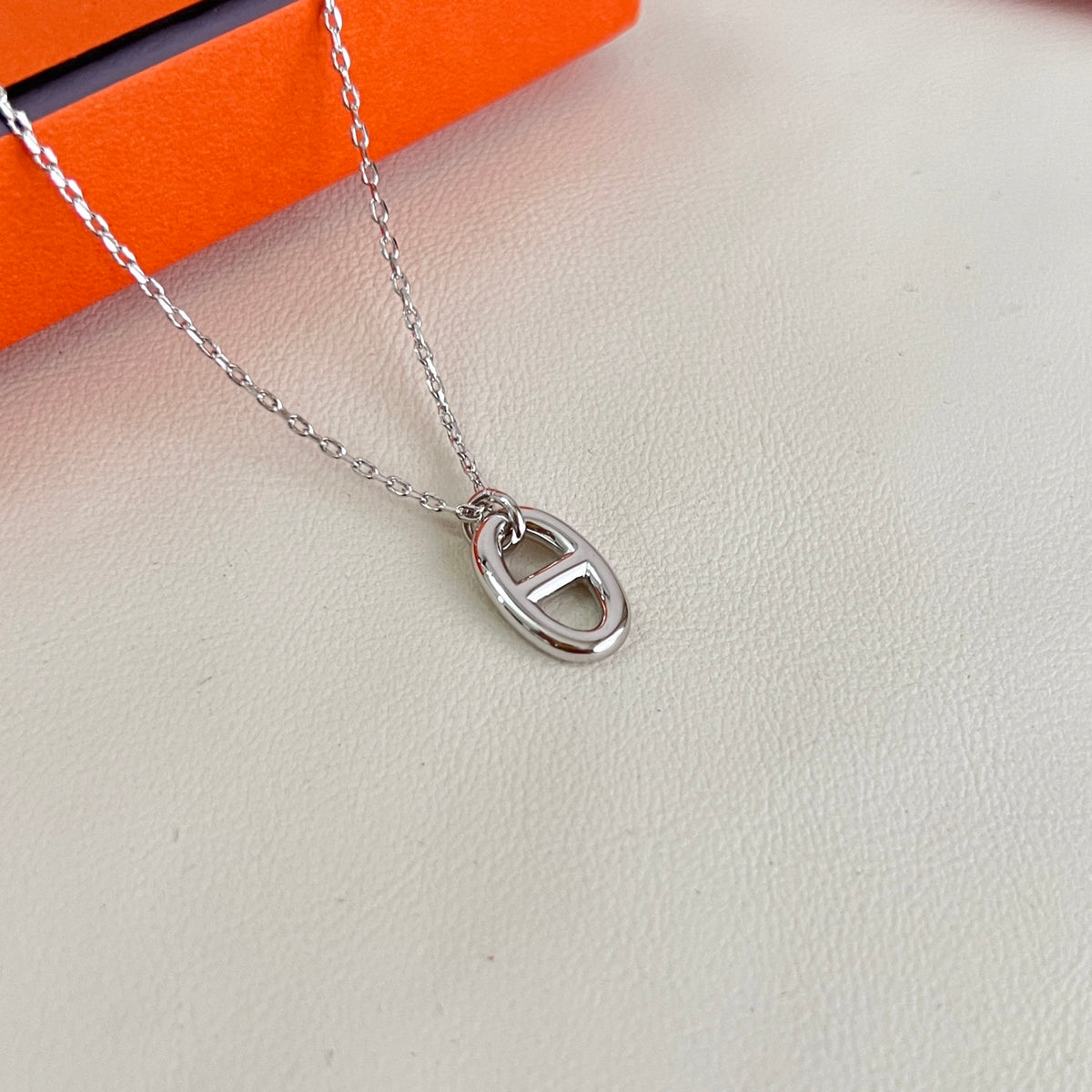Toggle Pendant Necklace in Polished Metal-Tone – Toggle Detail – Design 017 close-up detail