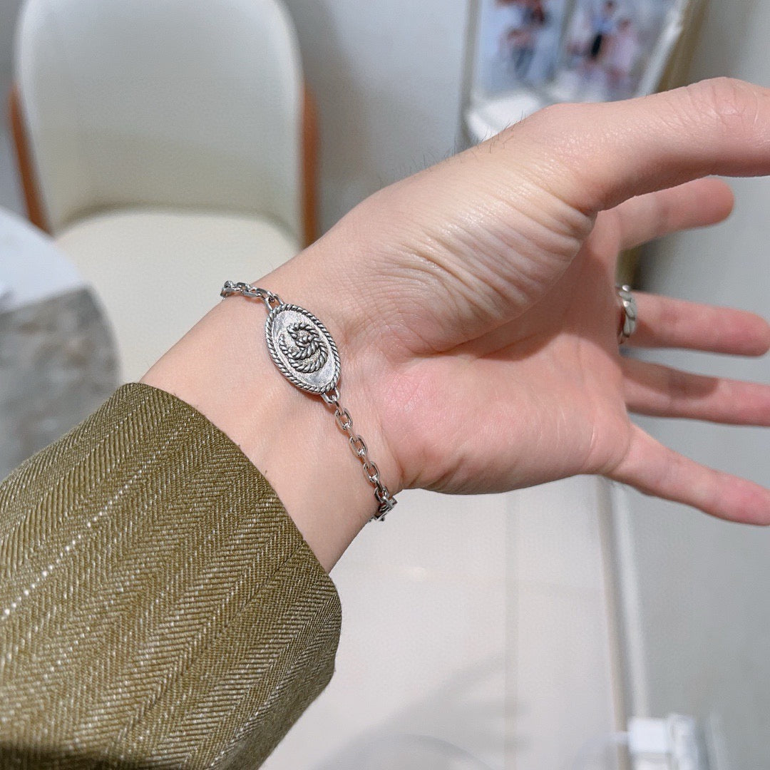 Geometric Emblem Bracelet in Polished Metal-Tone – Design 054 side detail