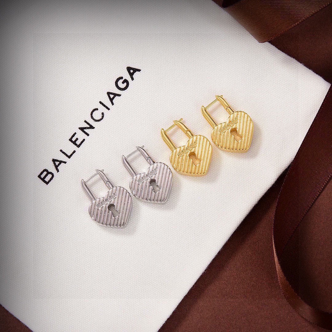 Ring Motif Statement Earrings in Gold-Tone – Design 002 main product view