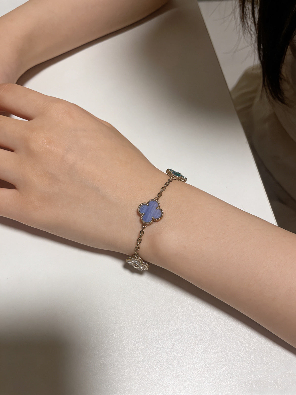 Clover Bracelet in Polished Metal-Tone – Multicolor – Design 09 styled product view