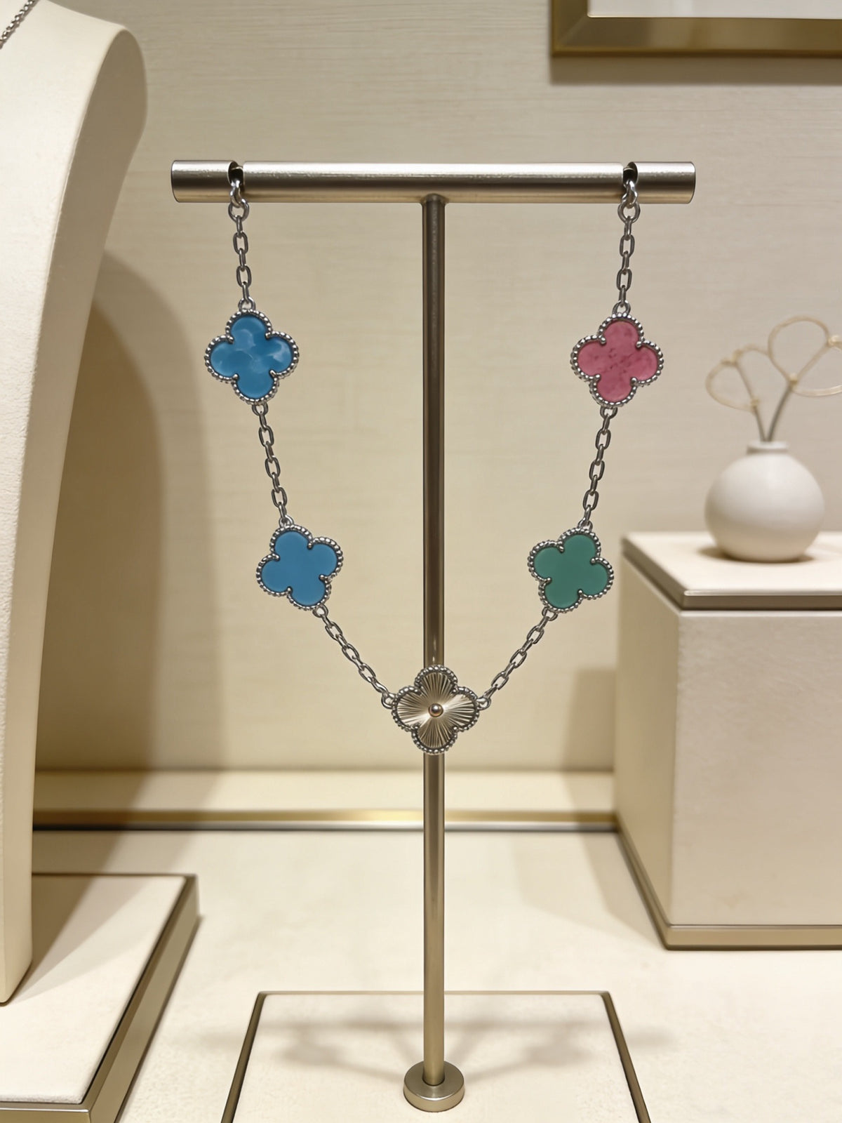 Clover Bracelet in Polished Metal-Tone – Multicolor – Design 05 main product view
