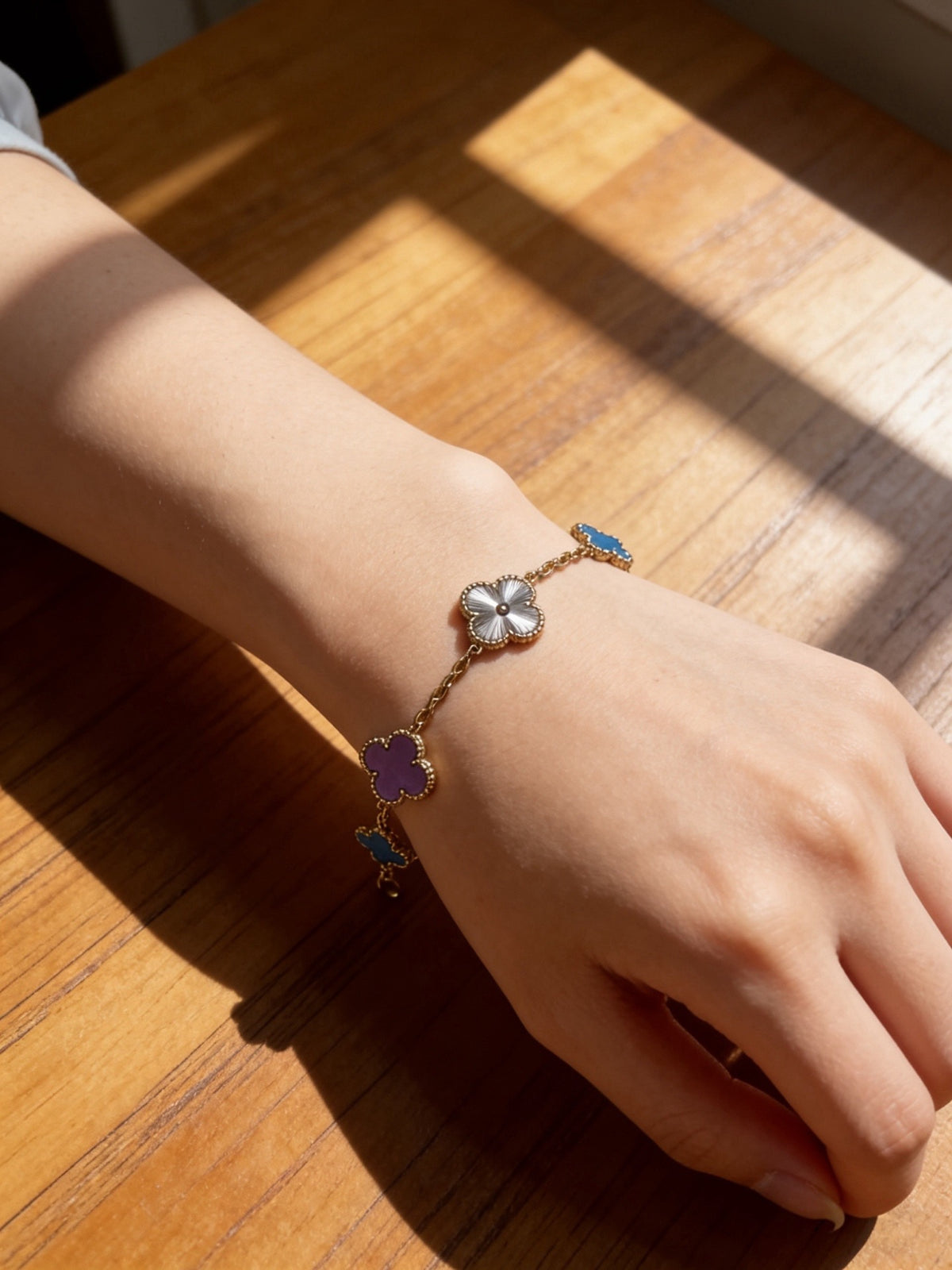 Clover Bracelet in Polished Metal-Tone – Multicolor – Design 02 styled product view