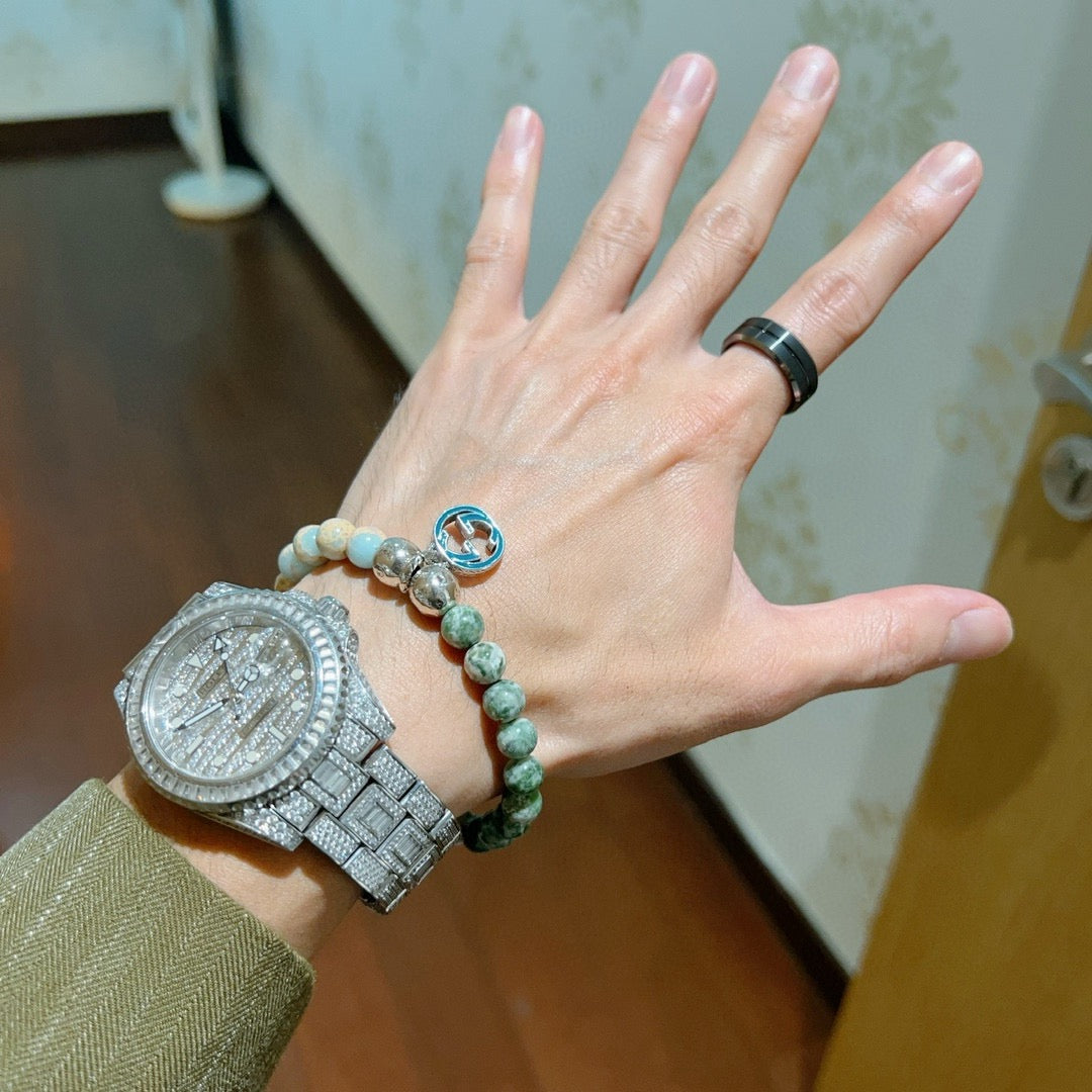 Double-G Emblem Beaded Bracelet in Polished Metal-Tone – Crystal Detail – Design 013 detail view