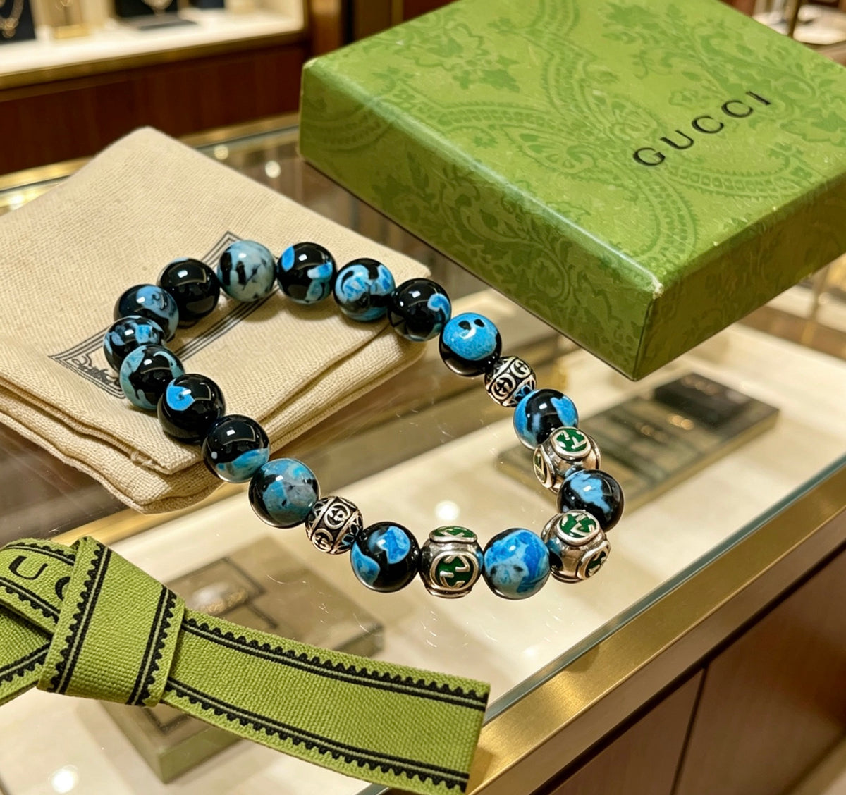 Double-G Emblem Beaded Bracelet in Polished Metal-Tone – Agate Detail – Design 014 front product view