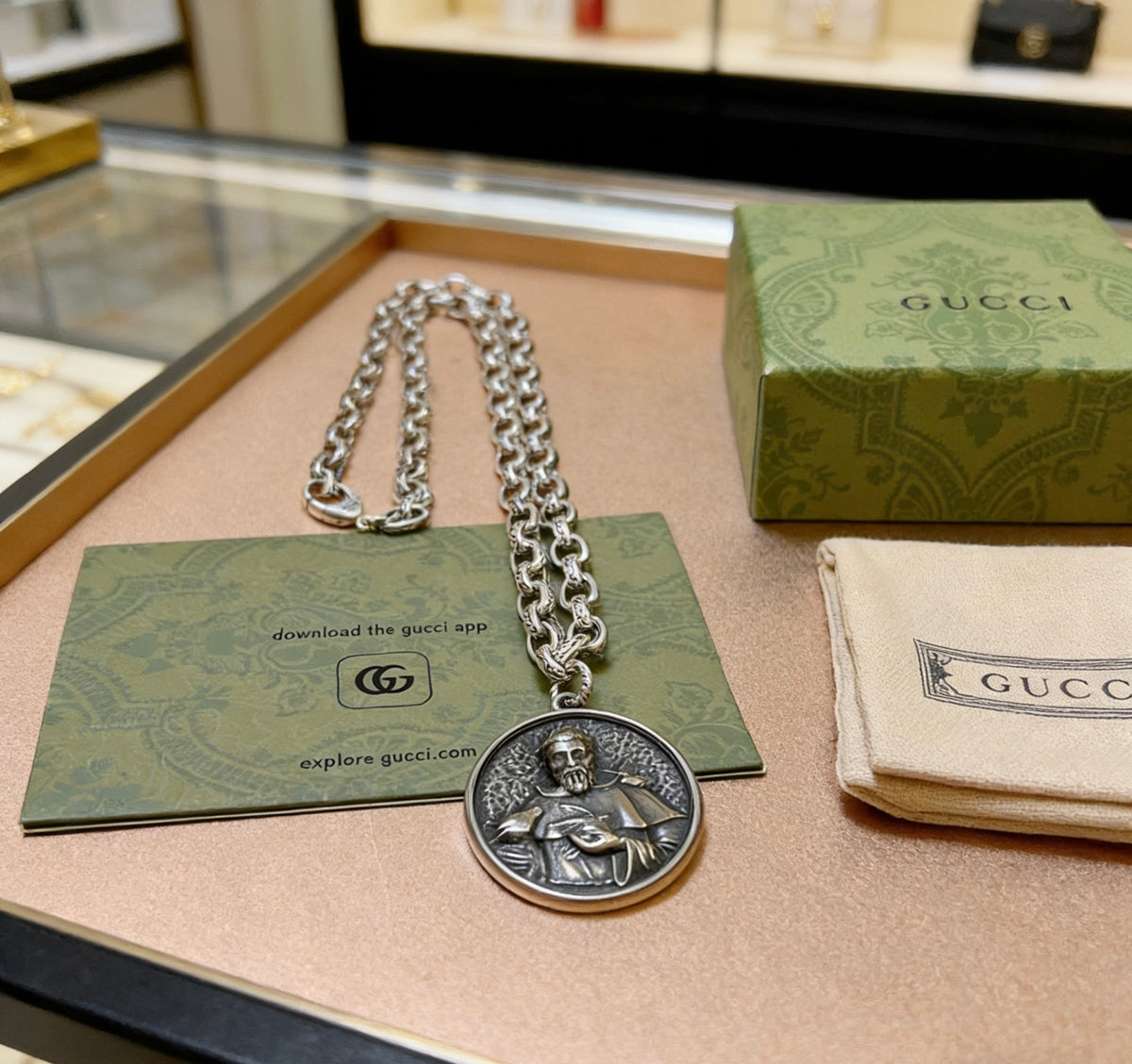Double-G Emblem Pendant Necklace in Polished Metal-Tone – Design 124 close-up detail