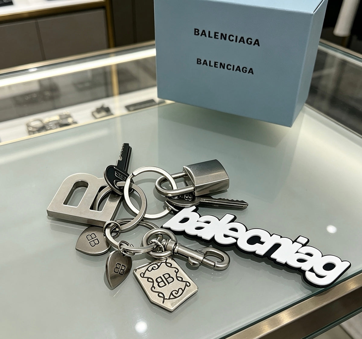 Key Jewelry Accessory in Polished Metal-Tone – Design 021 detail view
