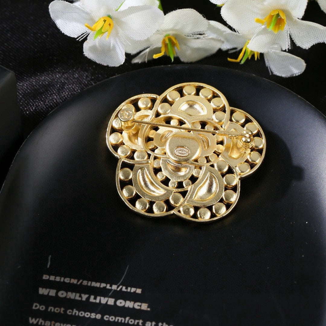Signature Emblem Brooch in Polished Metal-Tone – Design 020 close-up detail