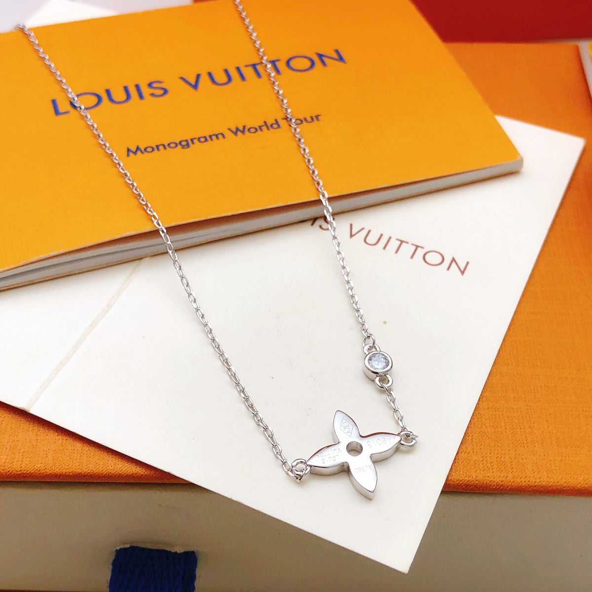 Floral Pendant Necklace in Silver-Tone – Silver Detail – Design 002 detail view