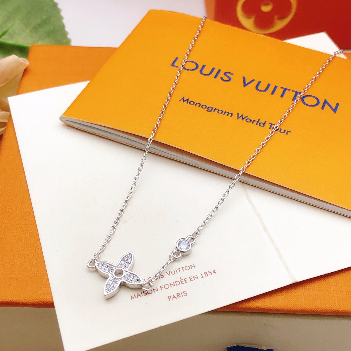 Floral Pendant Necklace in Silver-Tone – Silver Detail – Design 002 main product view