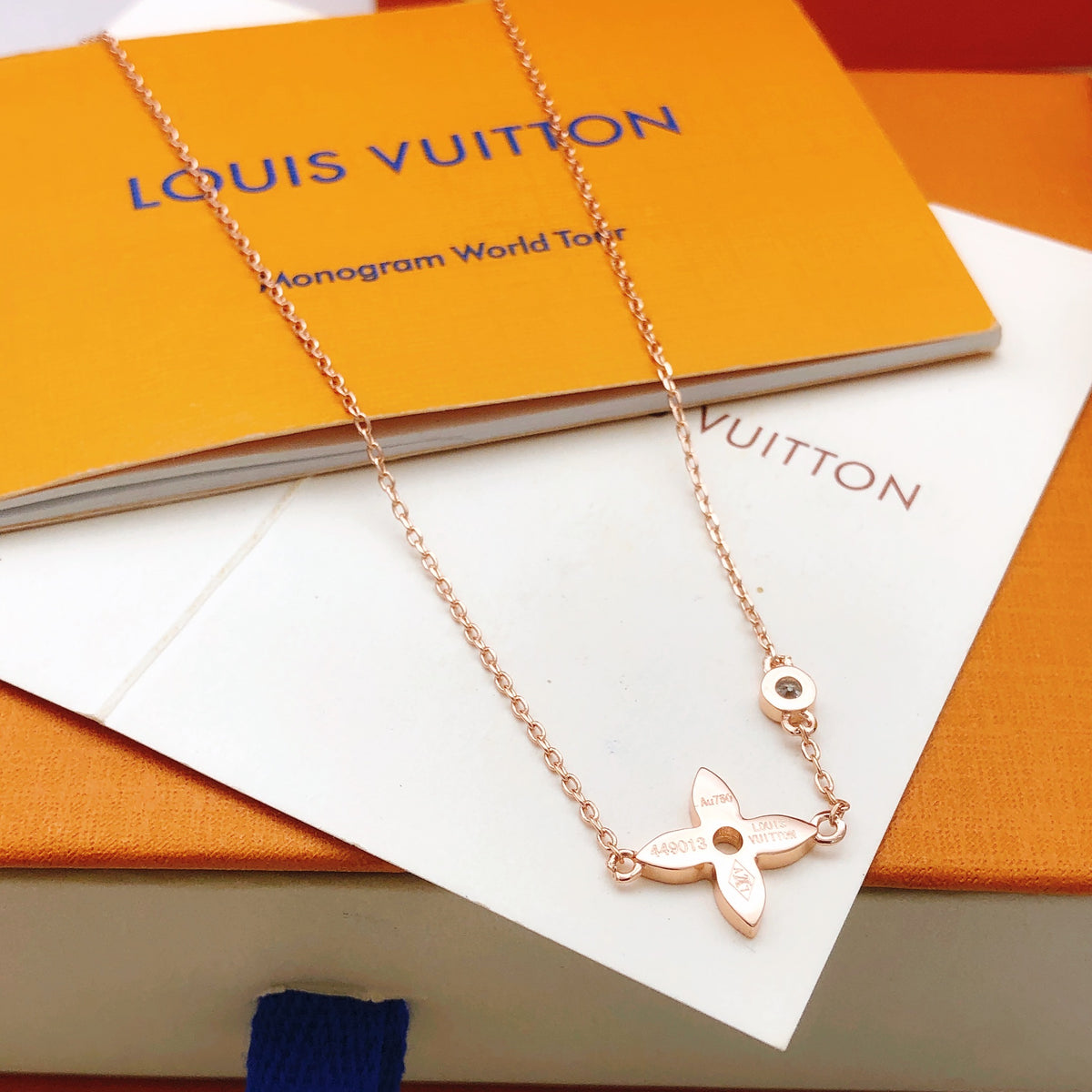 Floral Pendant Necklace in Rose-Gold-Tone – Rose Gold Detail – Design 002 detail view