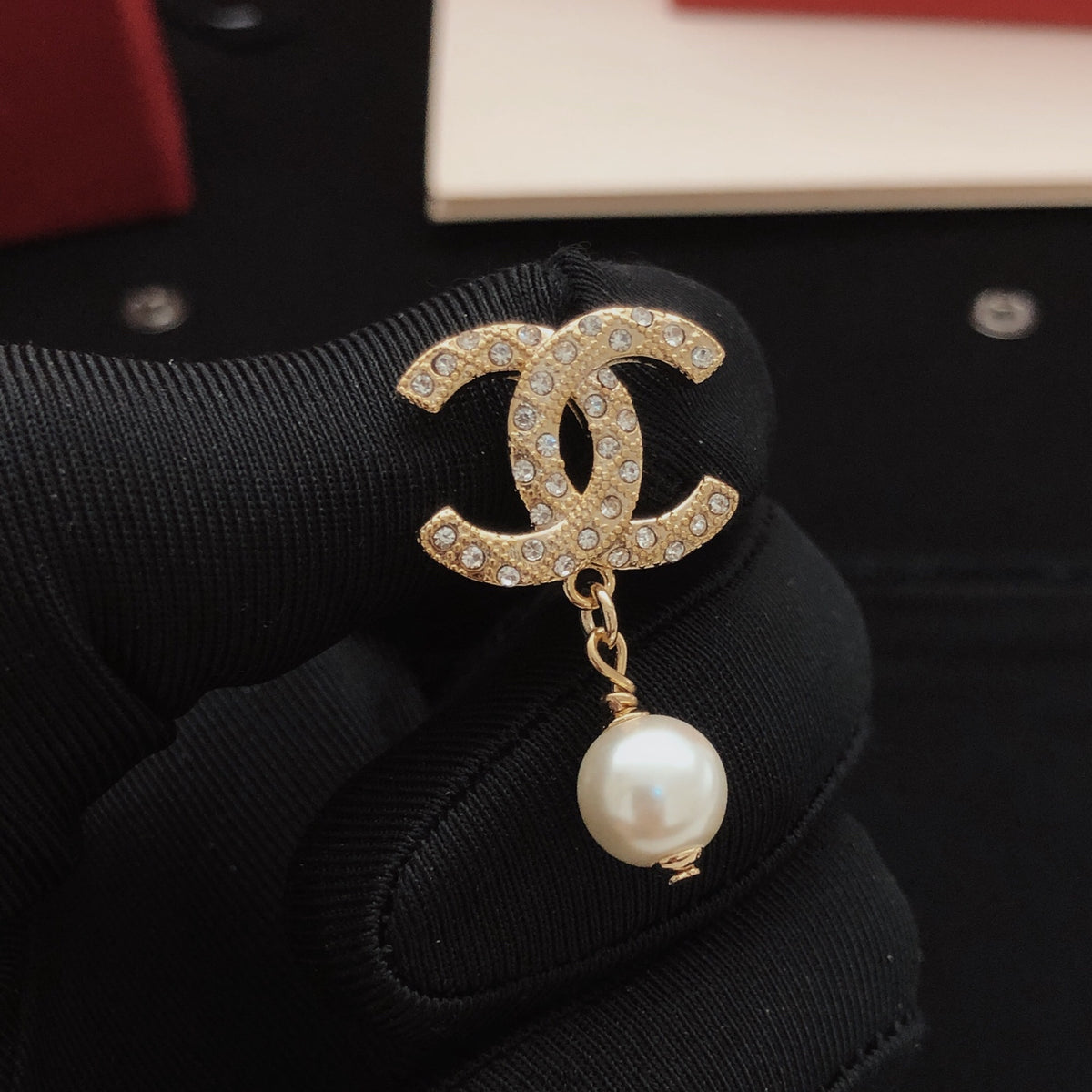 Pearl Pearl-Detail Stud Earrings – Pearl Detail – Design 005 front product view