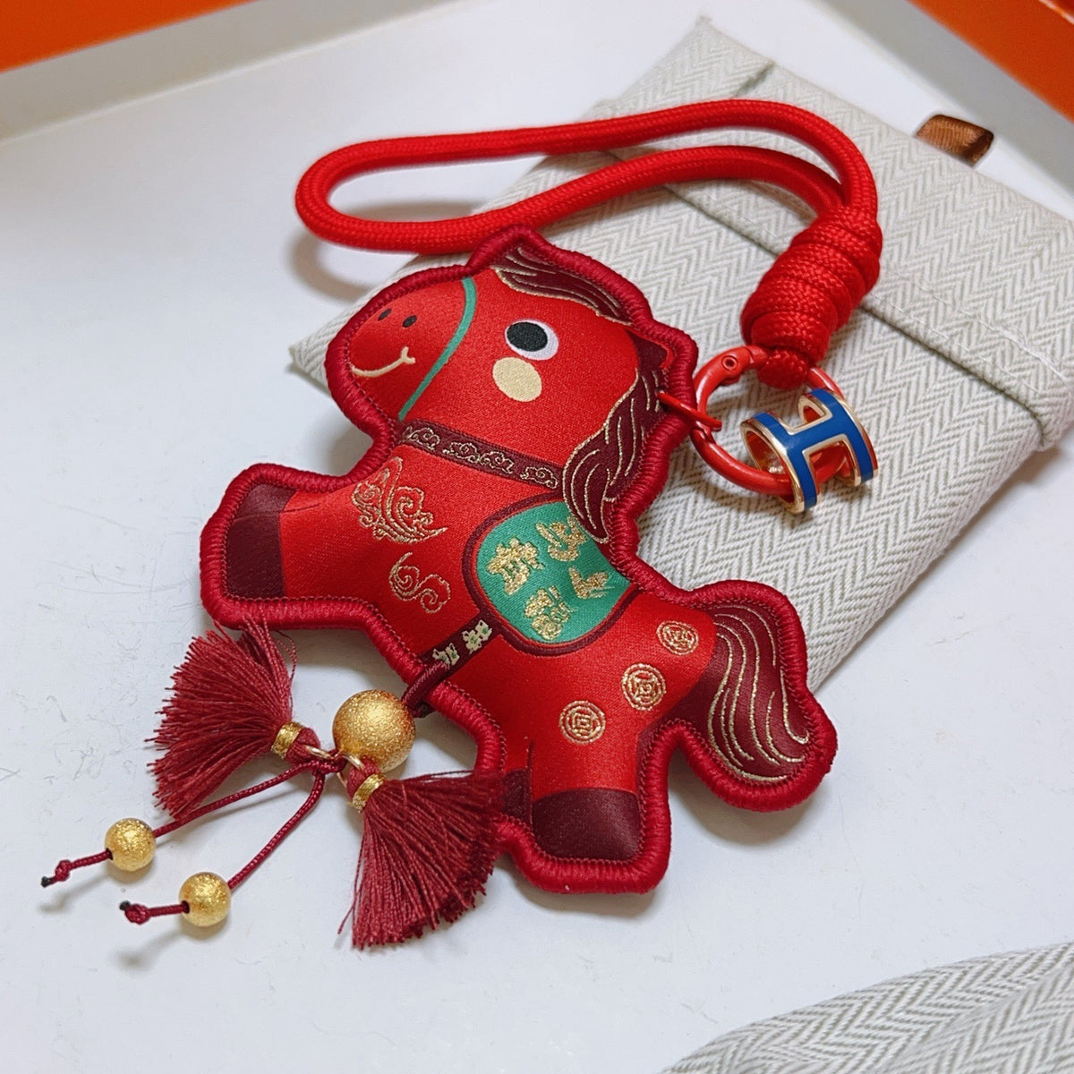 Horse Keychain in Silver-Tone – Design 038 front product view