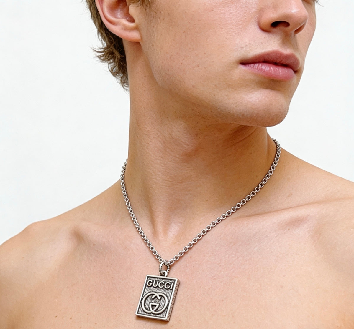 Double-G Emblem Pendant Necklace in Silver-Tone – Vintage Detail – Design 031 main product view