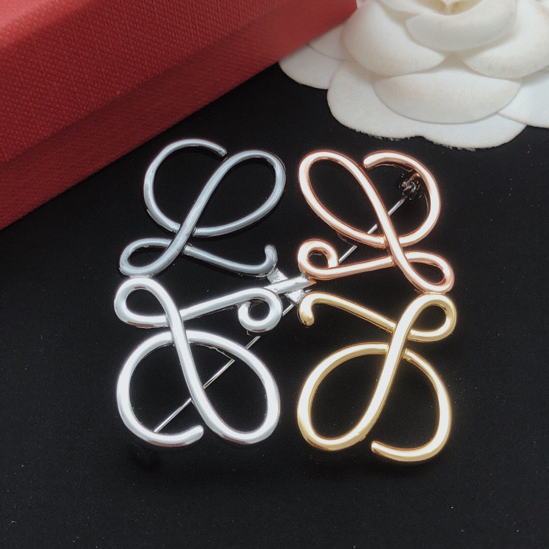 Sculptural Brooch Pin in Polished Metal-Tone – Design 03 styled view