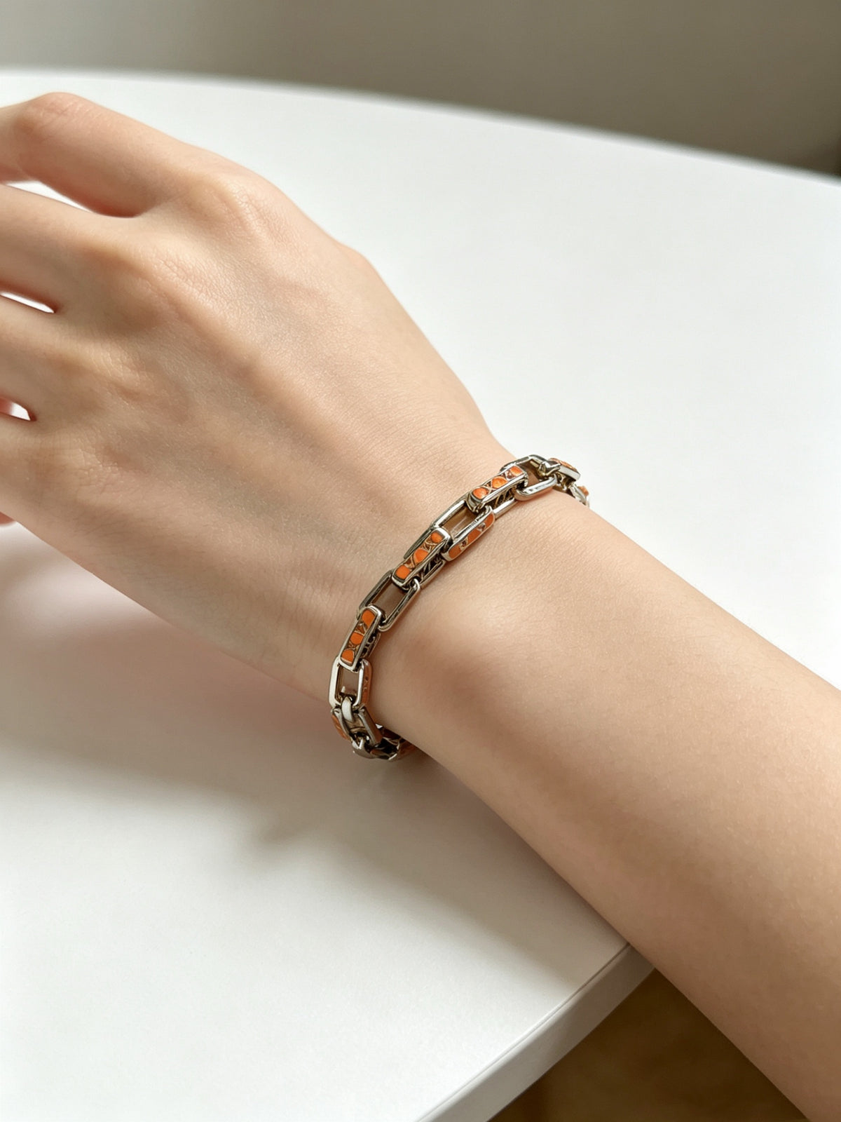 Chain Bracelet in Silver-Tone – Design 007 side detail
