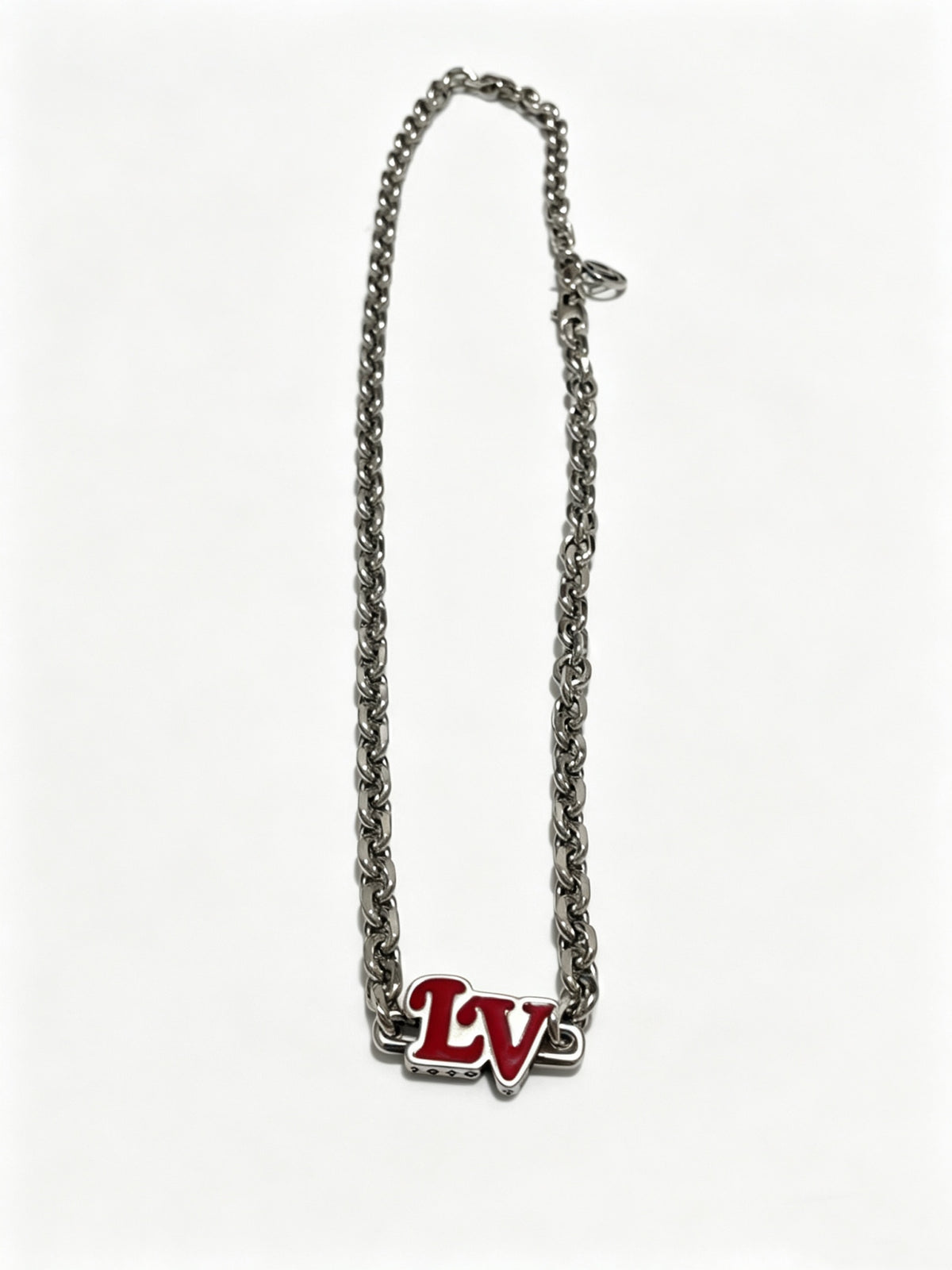 Chain Pendant Necklace in Silver-Tone – Design 017 side detail
