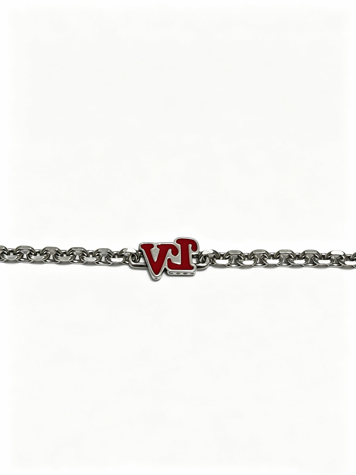 Chain Pendant Necklace in Silver-Tone – Design 017 detail view