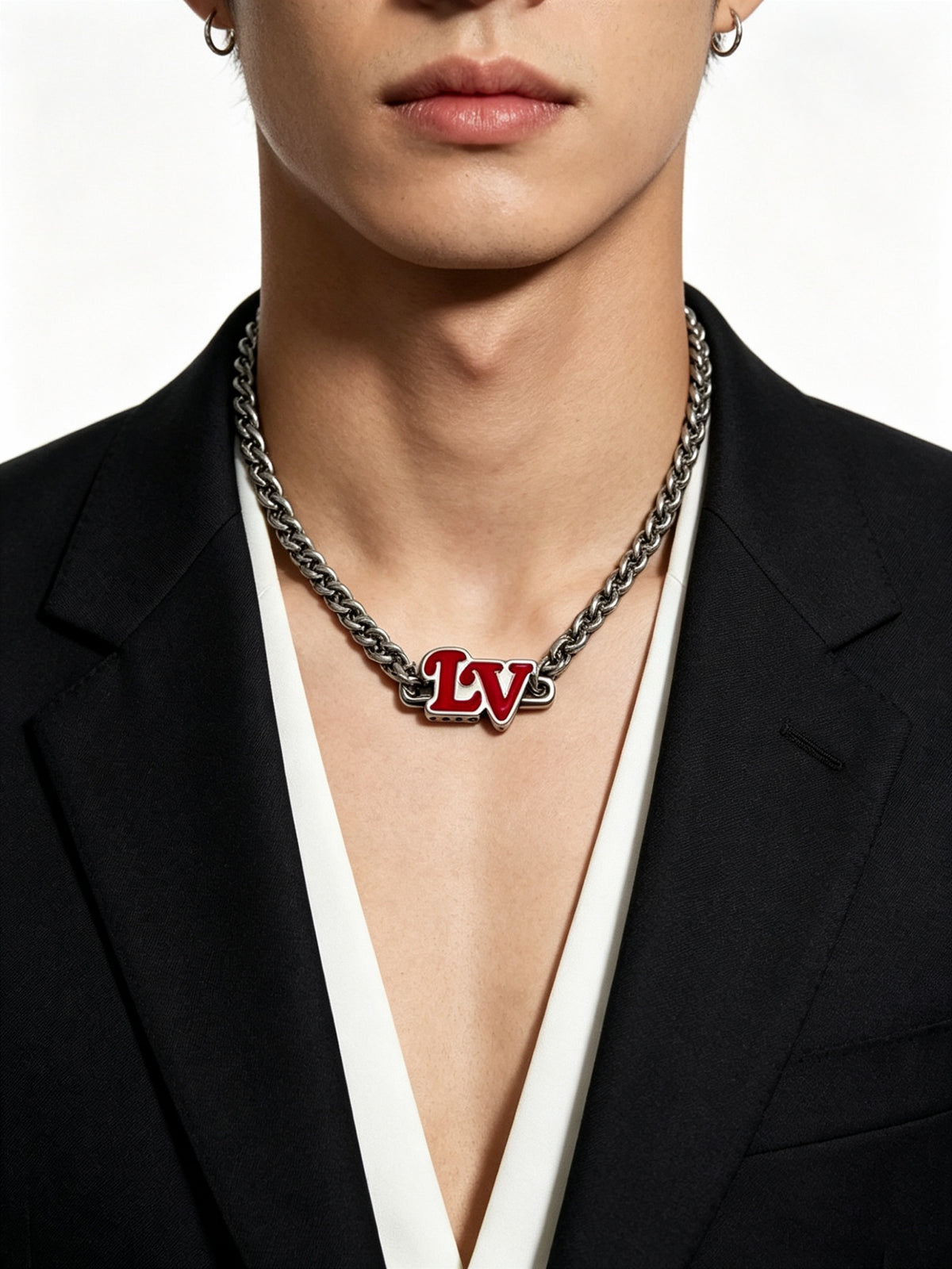Chain Pendant Necklace in Silver-Tone – Design 017 side detail