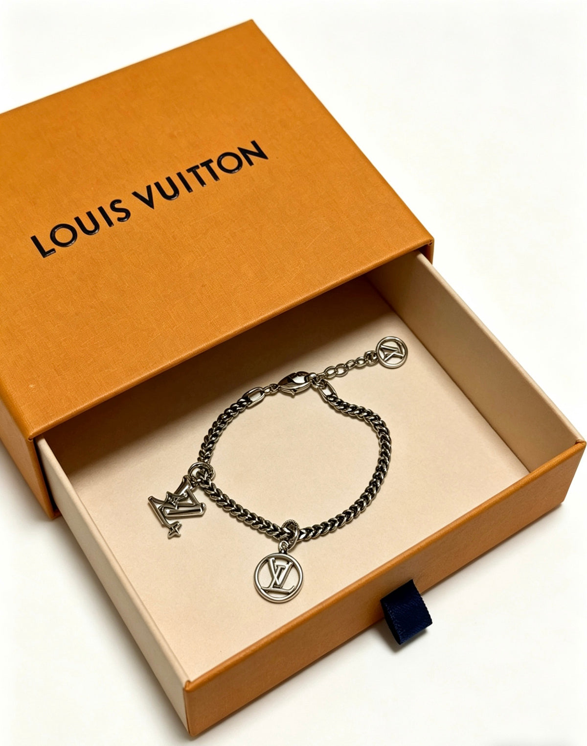 Chain Bracelet in Silver-Tone – Design 004 front product view