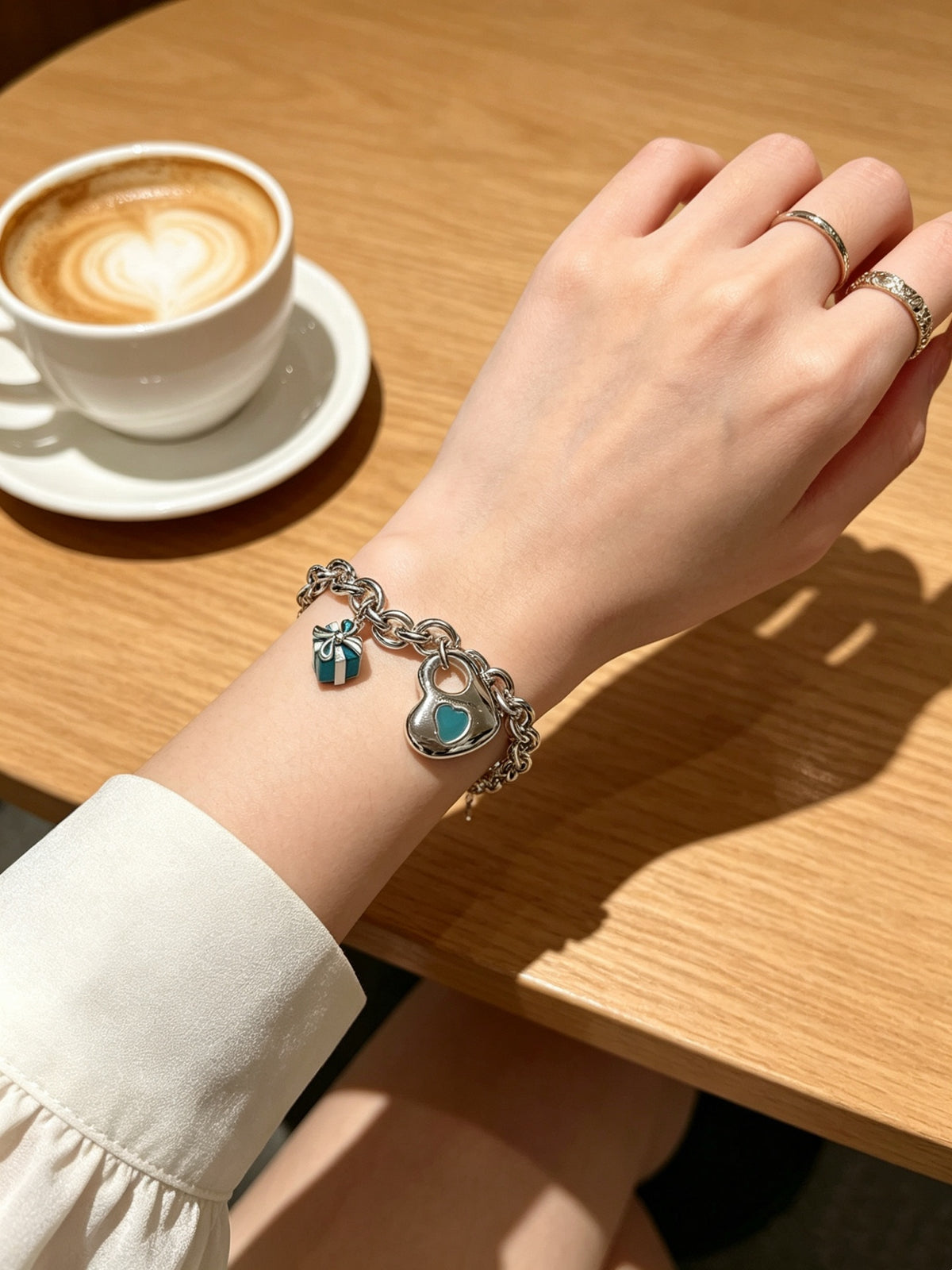 Signature Motif Bracelet in Silver-Tone – Vintage Detail – Design 35 side detail