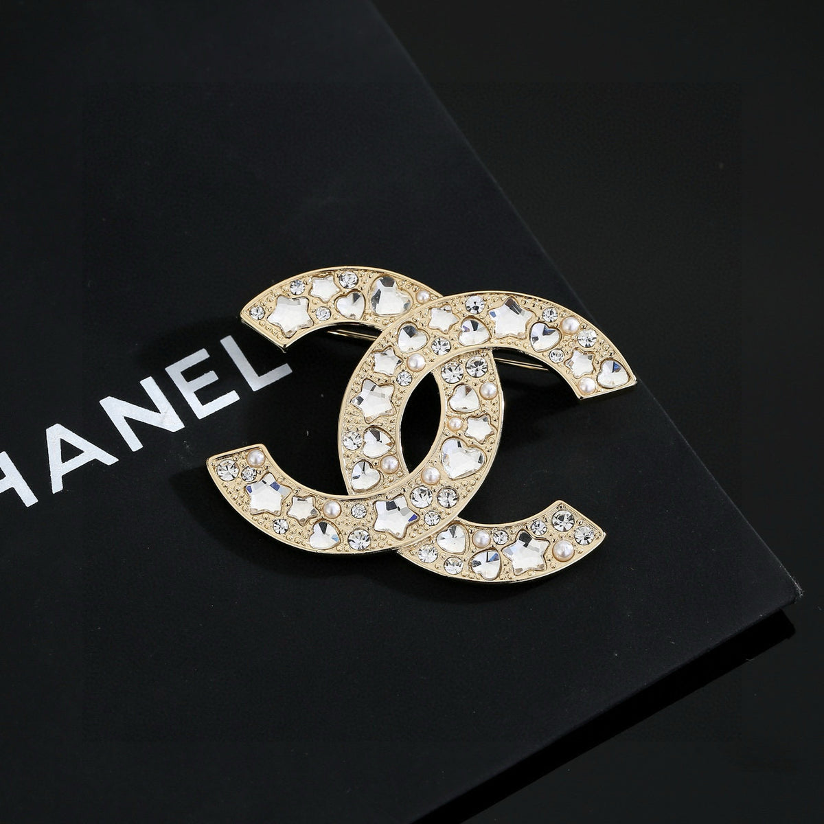 Double-C Emblem Brooch in Gold-Tone – Design 011 front product view