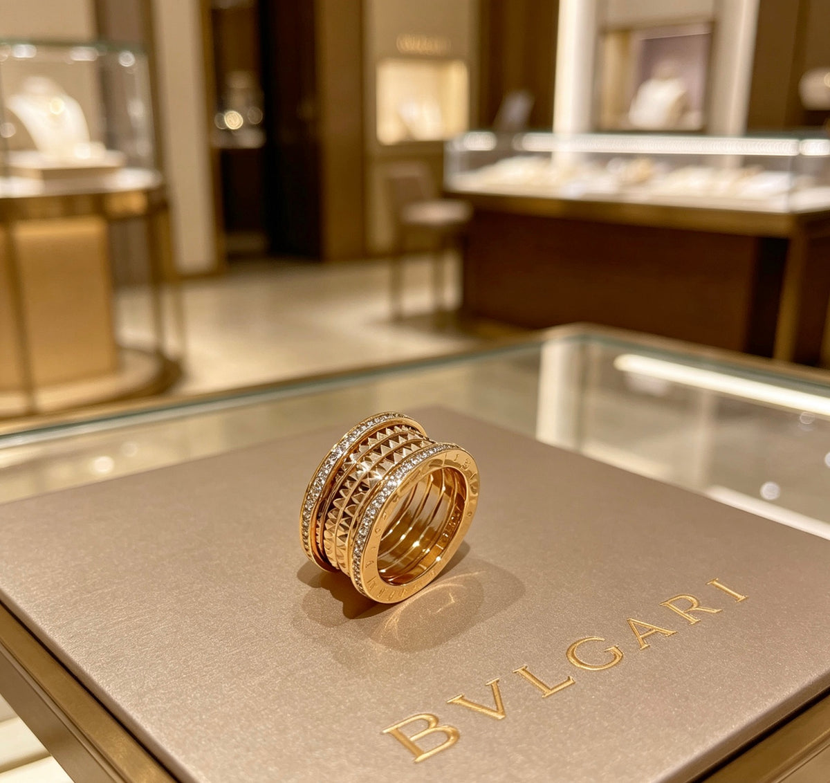 Geometric Emblem Statement Ring in Rose-Gold-Tone – Rose Gold Detail – Design 003 detail view