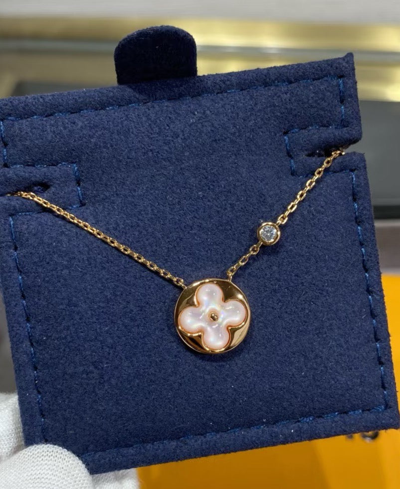 Round Pendant Necklace in Polished Metal-Tone – Design 001 front product view