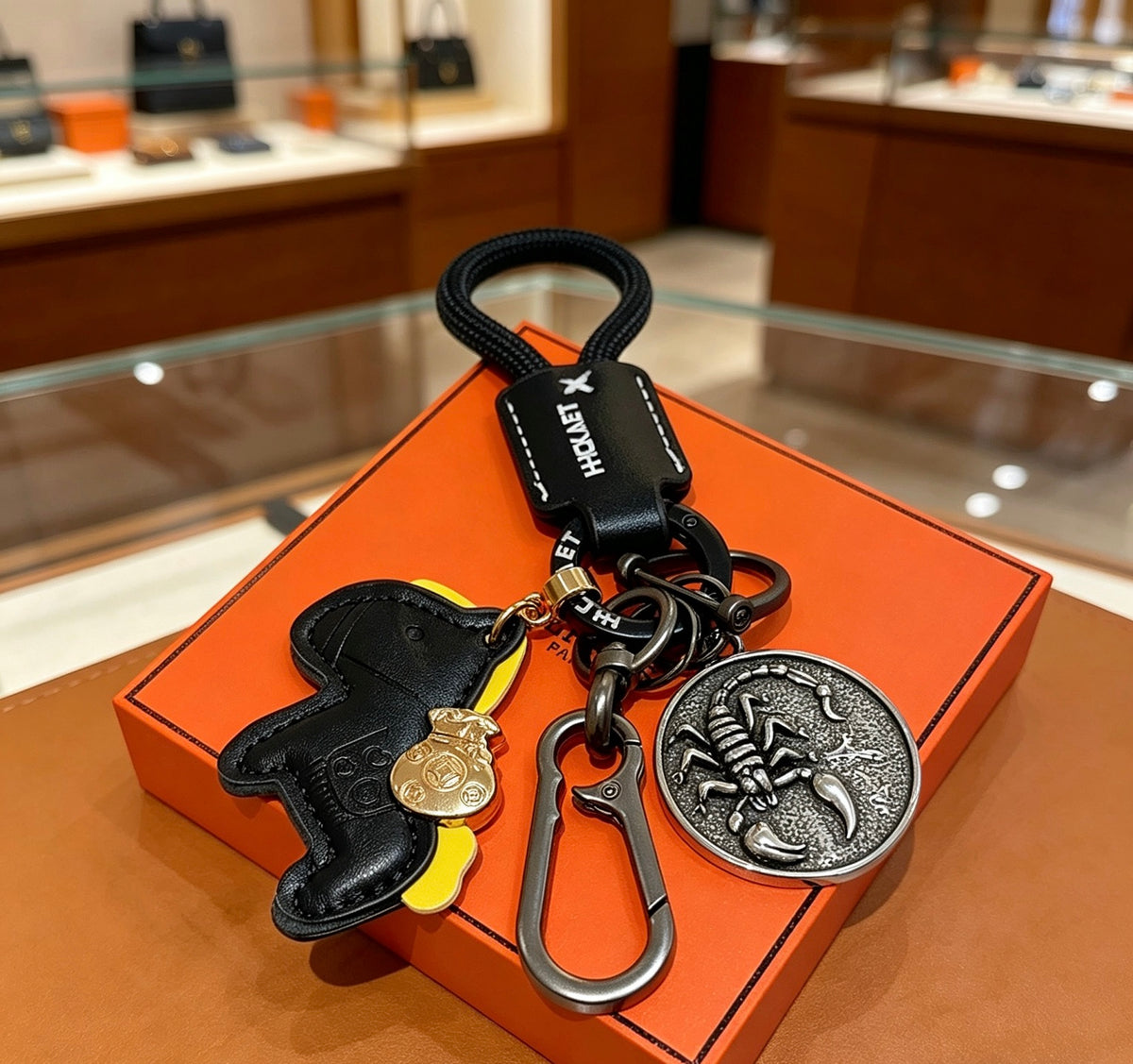 Horse Keychain in Silver-Tone – Design 043 front product view