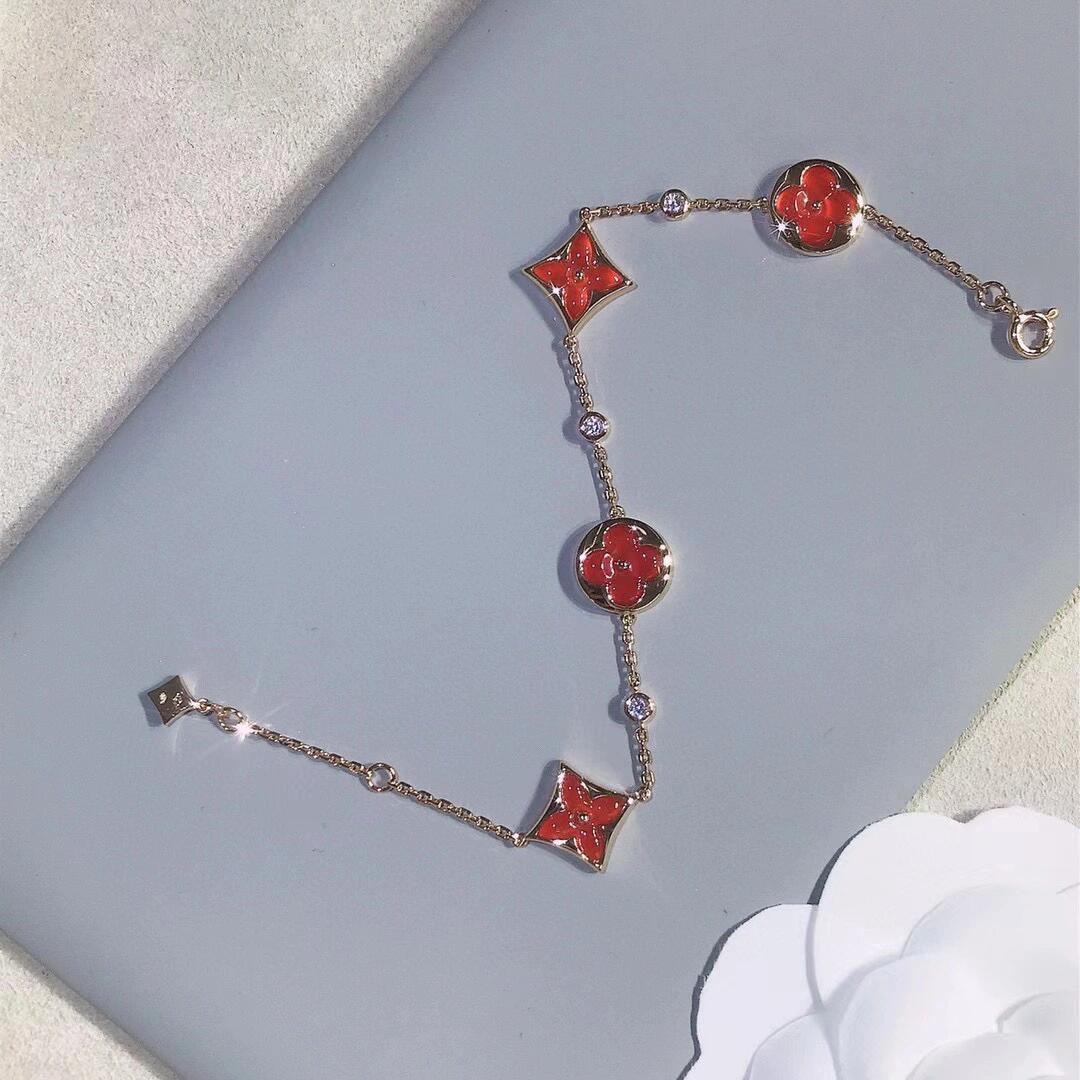 Geometric Emblem Bracelet in Polished Metal-Tone – Design 013 detail view