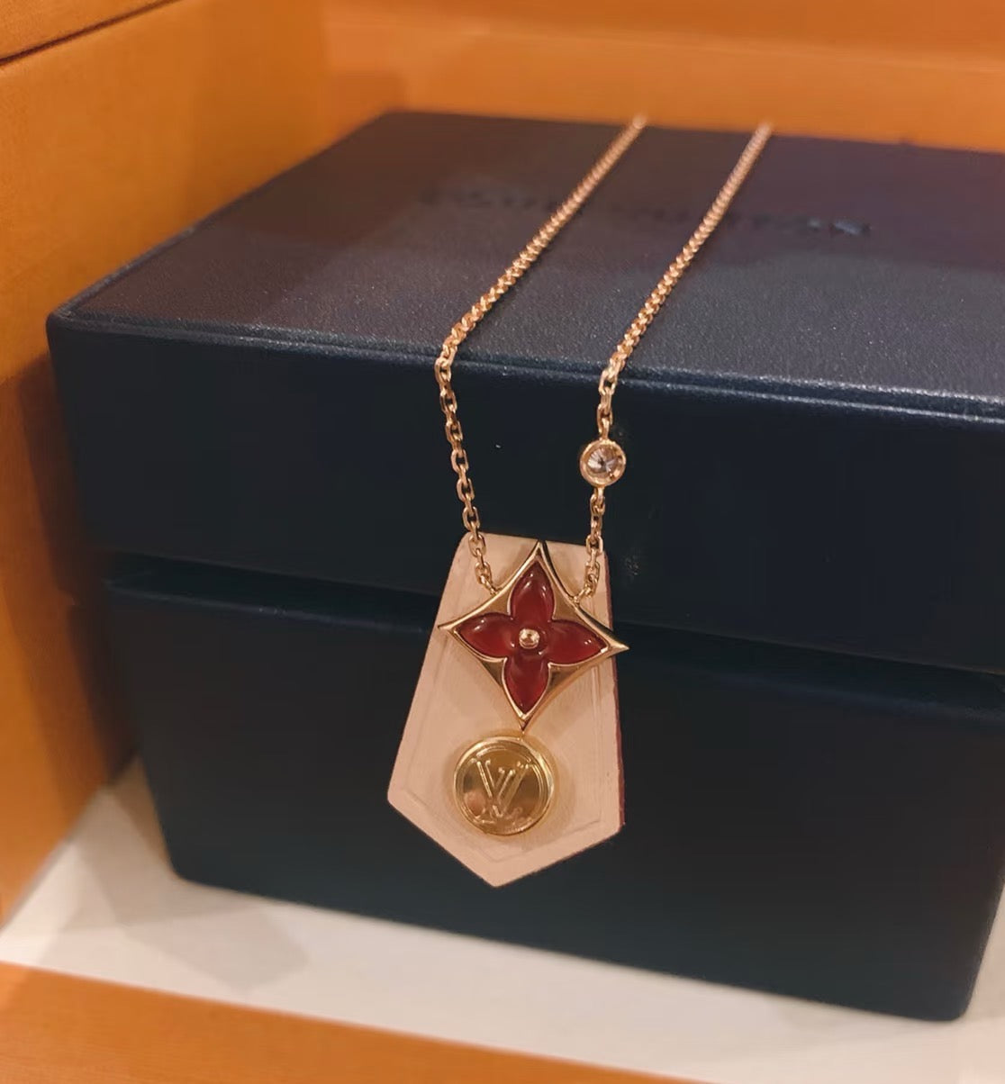 Geometric Emblem Pendant Necklace in Polished Metal-Tone – Design 022 close-up detail