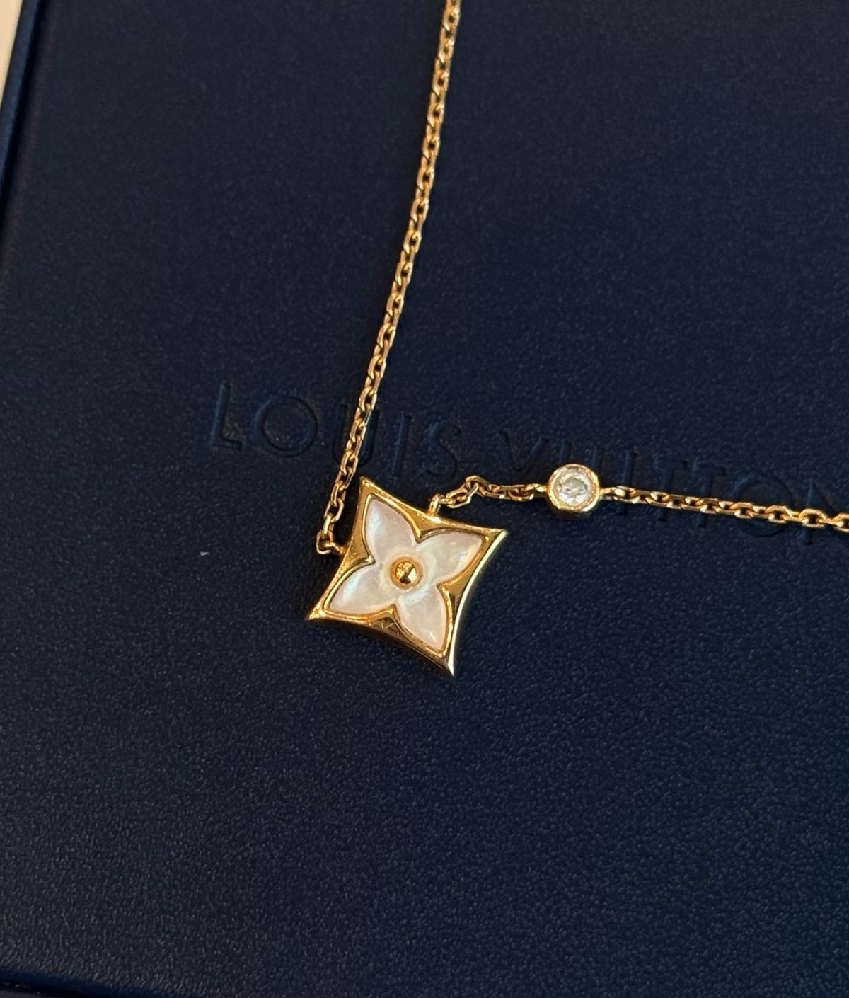 Geometric Emblem Pendant Necklace in Polished Metal-Tone – Design 020 detail view