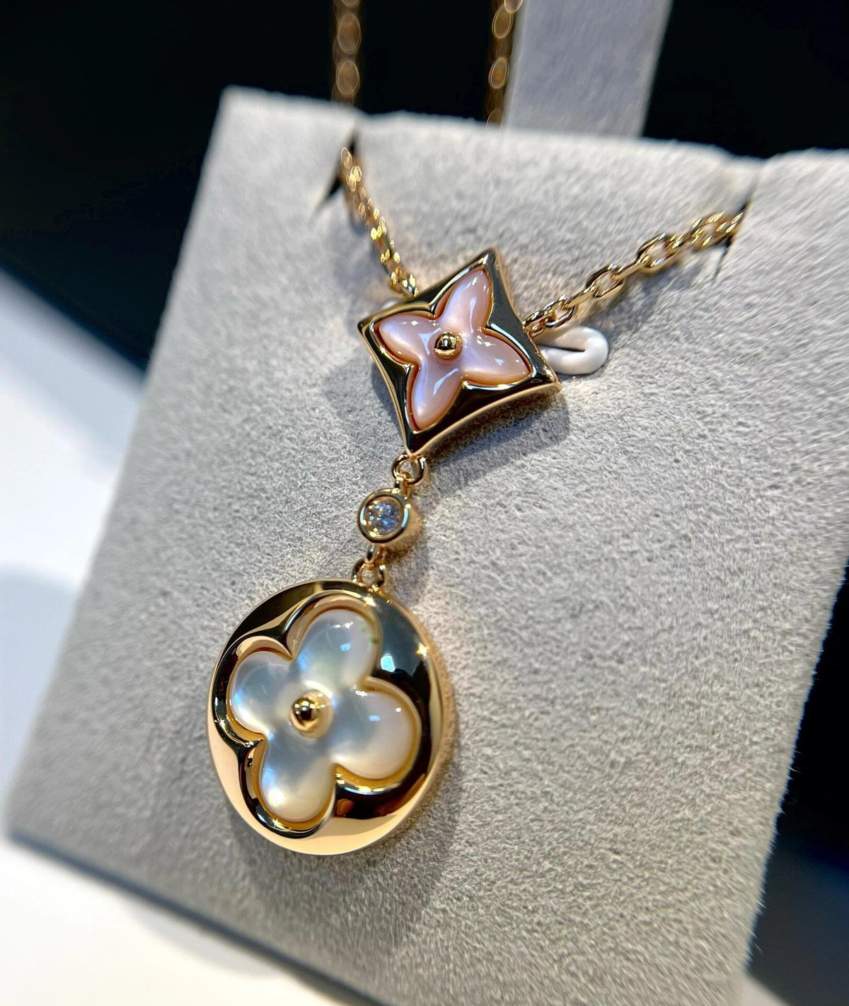 Geometric Emblem Pendant Necklace in Polished Metal-Tone – Design 019 side detail