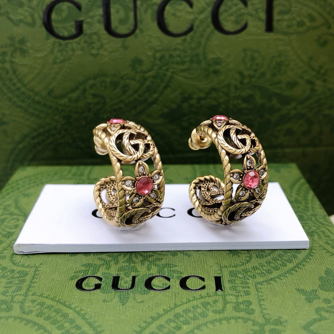 Geometric Emblem Stud Earrings in Polished Metal-Tone – Vintage Detail – Design 003 detail view