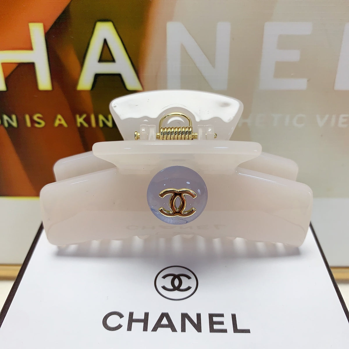 Signature Emblem Hair Clip – Design 001 side detail