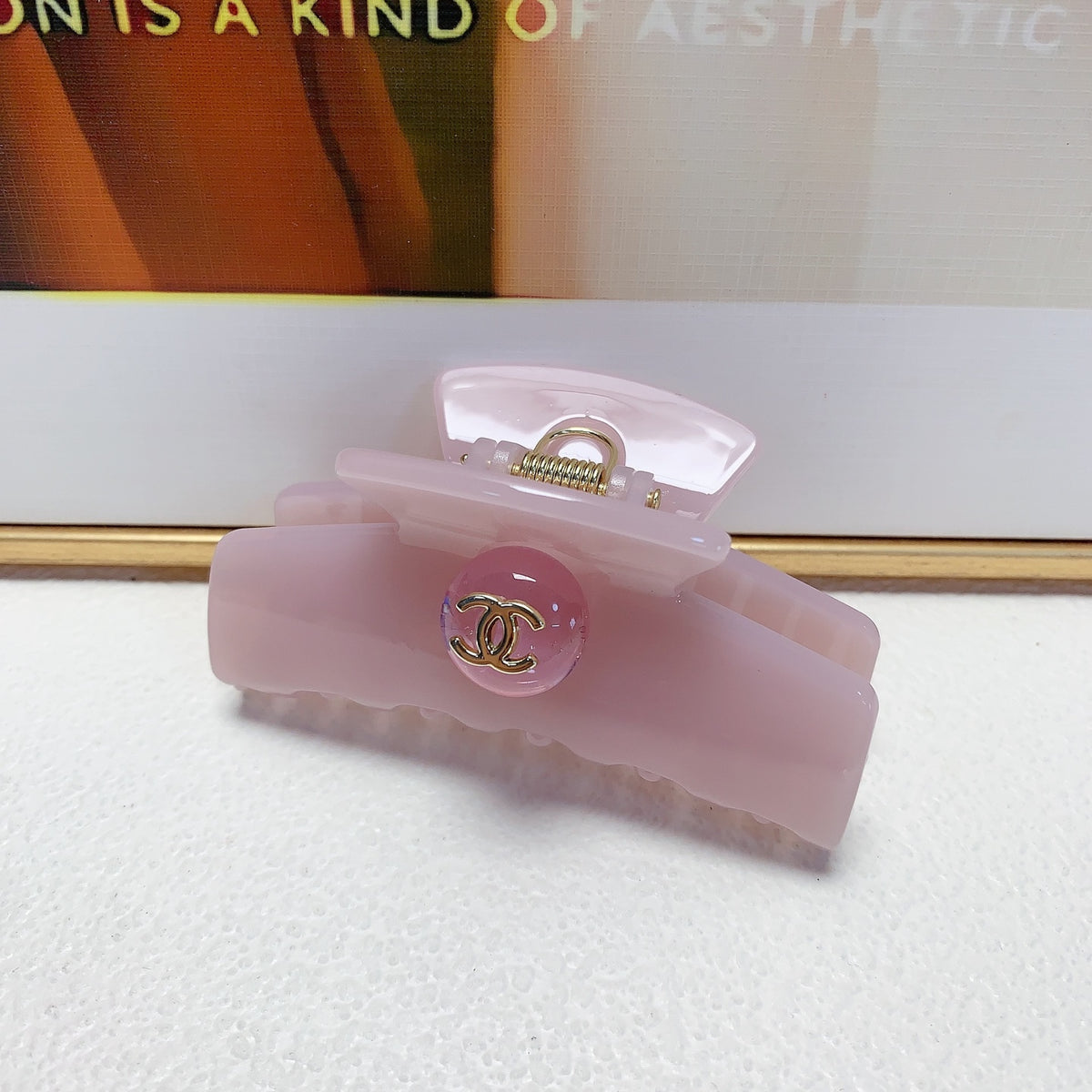 Signature Emblem Hair Clip – Design 001 detail view