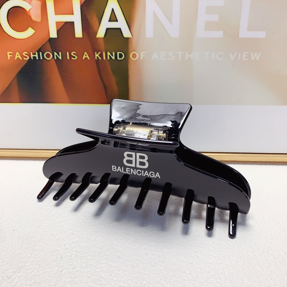 Geometric Emblem Hair Accessory styled product view