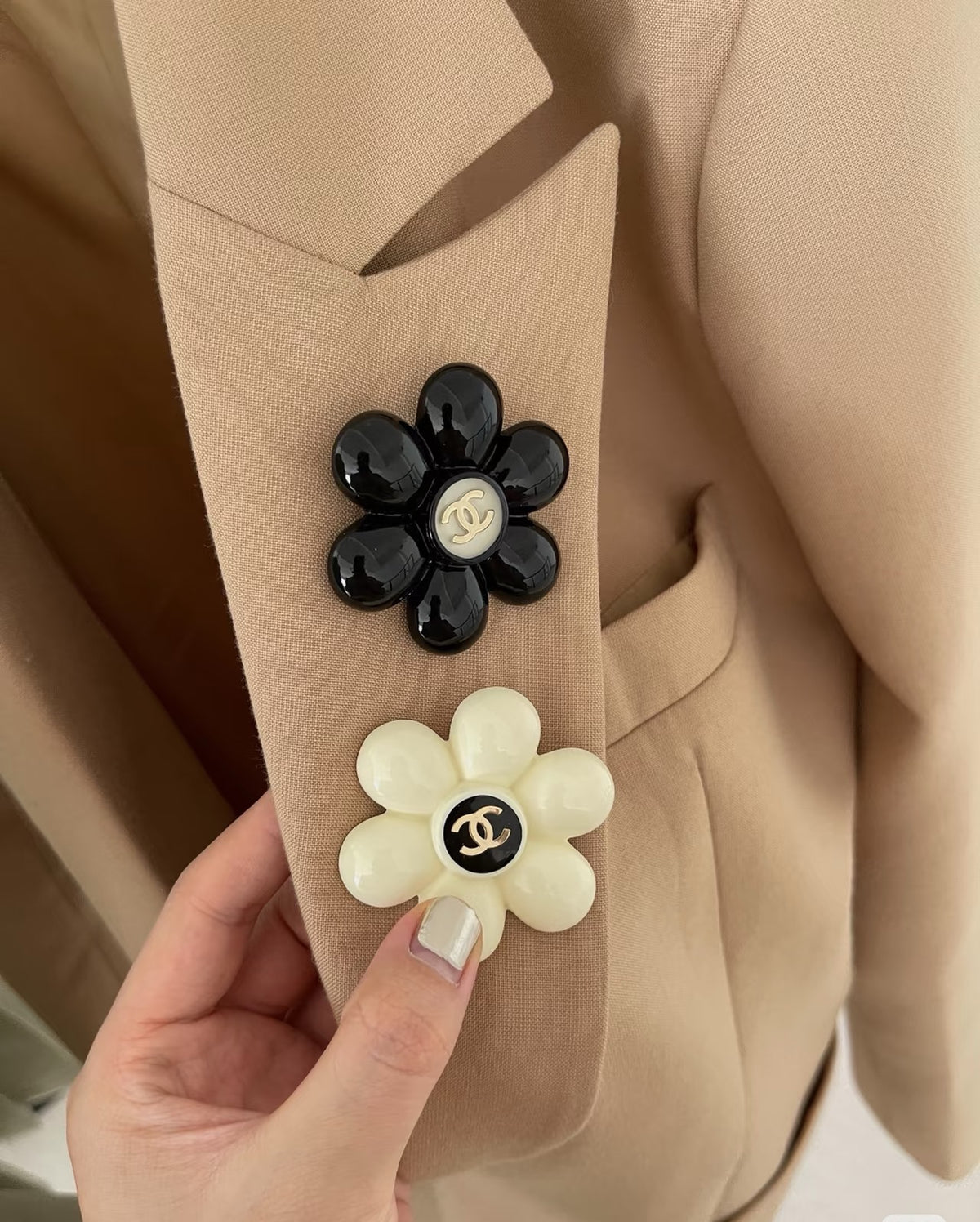 Camellia Brooch in Polished Metal-Tone – Camellia Detail – Design 002 detail view