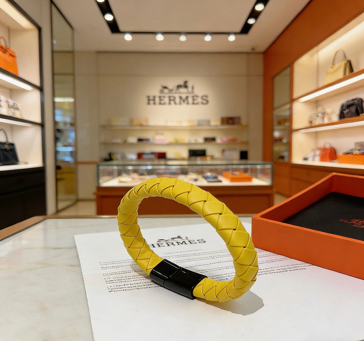 Horse Bangle in Gold-Tone – Design 023 front product view